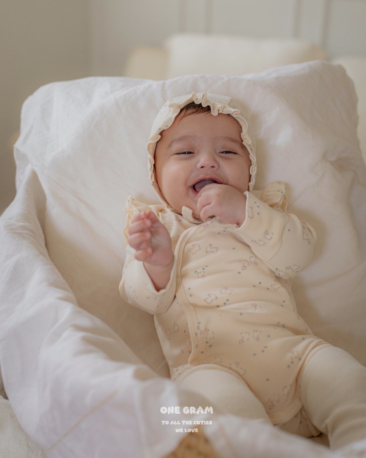 One Gram Bunny Newborn Suit（With Bonnet）