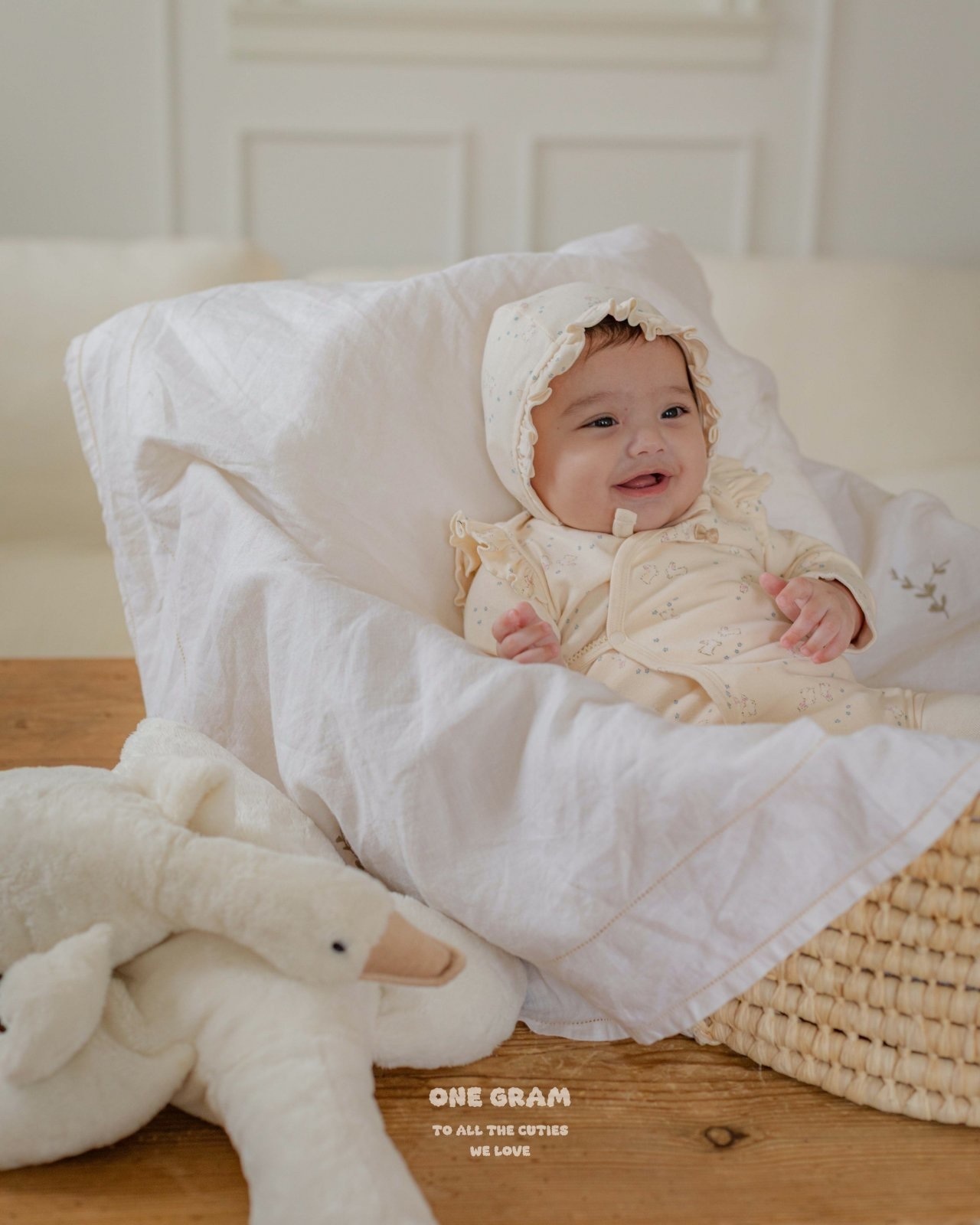 One Gram Bunny Newborn Suit（With Bonnet）