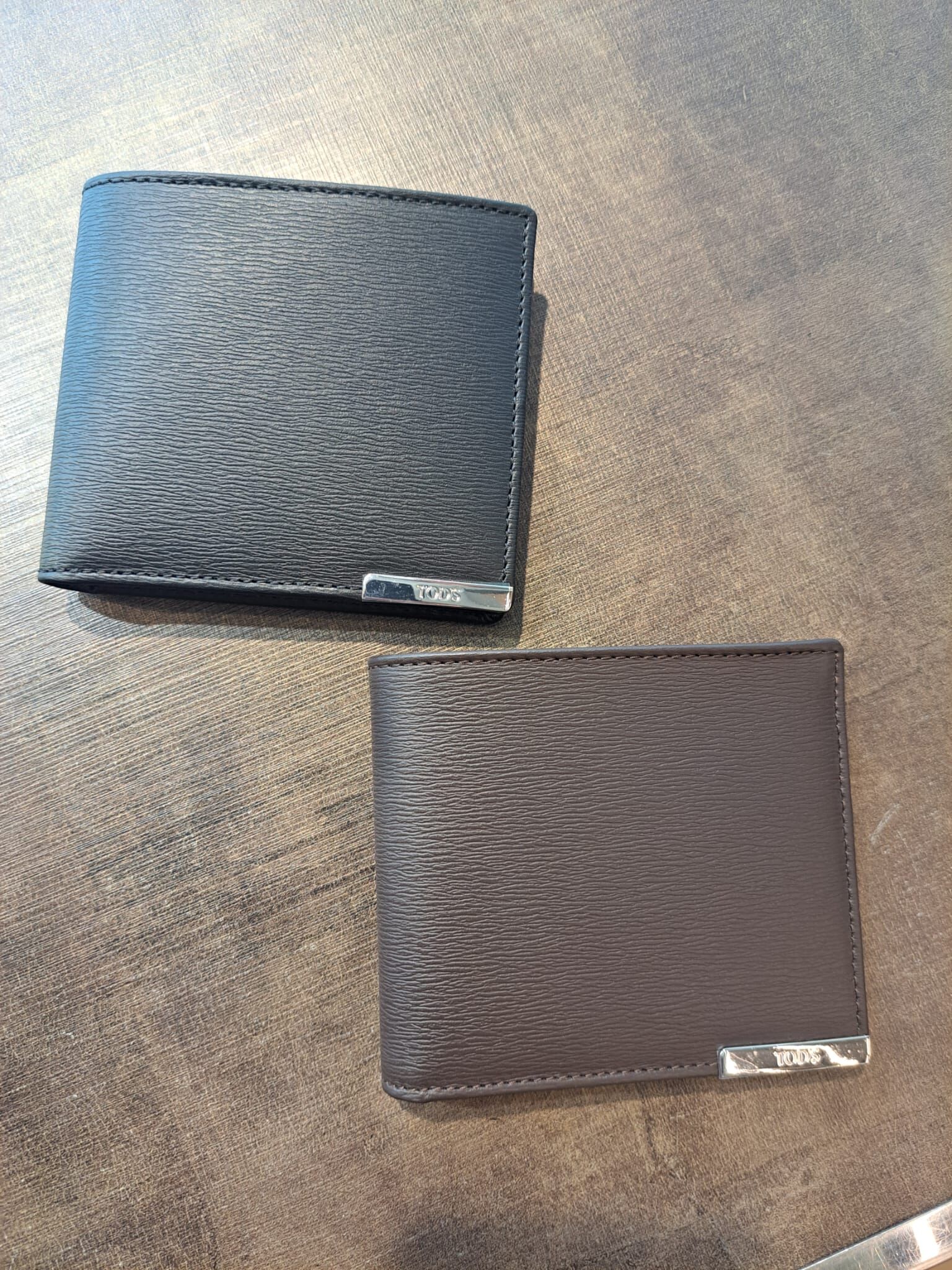 Tods Foglio Barretta Bi-fold wallet 2 colors