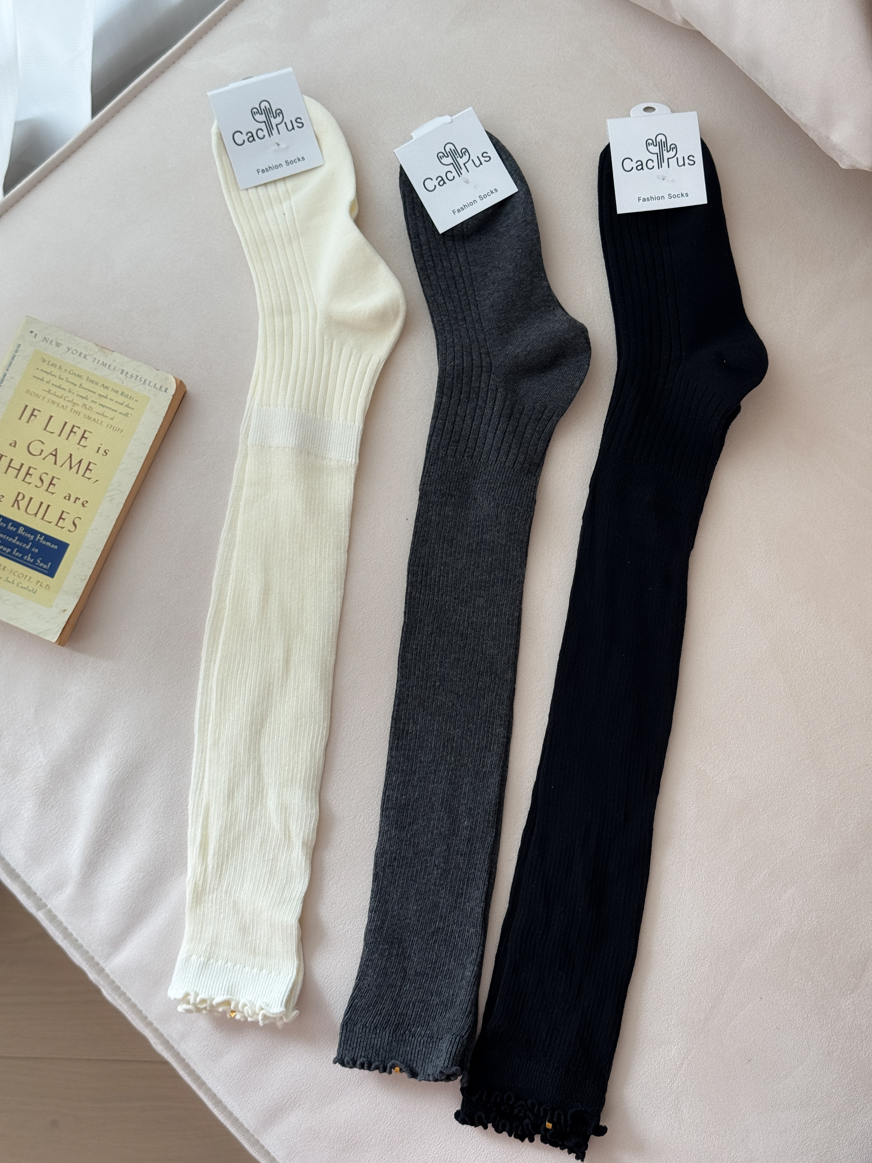 秋天的捲捲邊長襪～（不會變肥腿！）