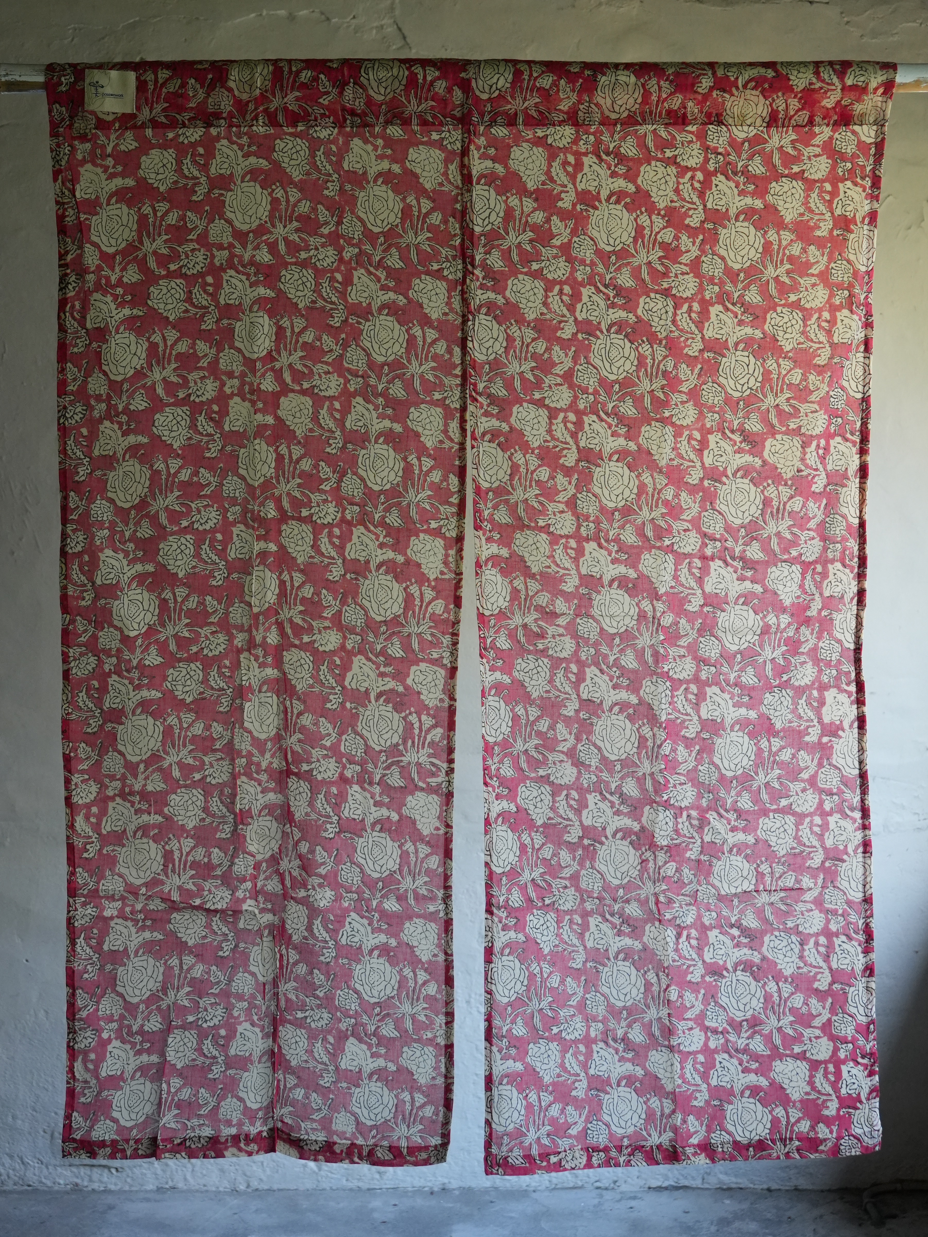 印度蓋染門簾 紅底繁花