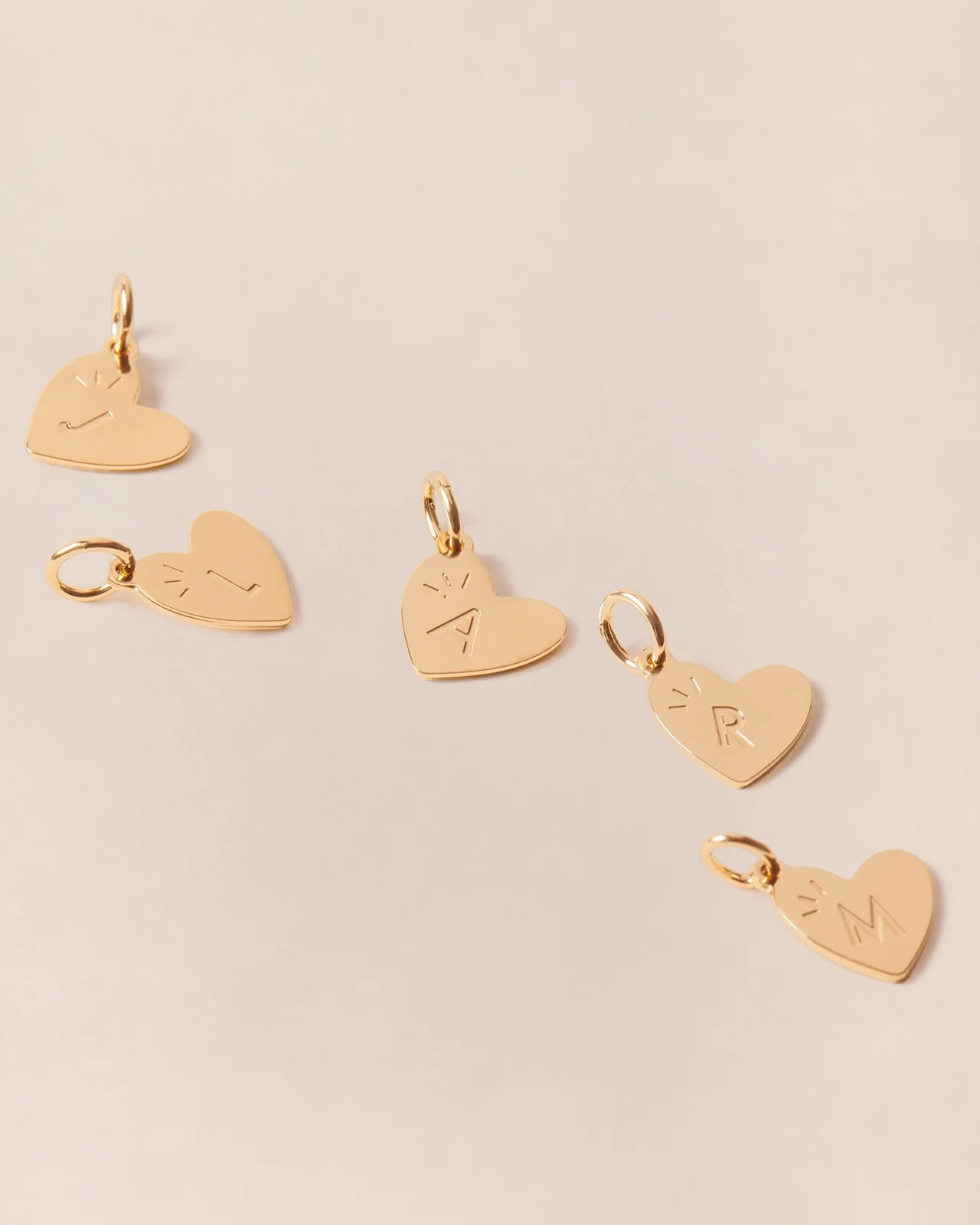 Initial Heart Medal — 24K Gold-Plated, 10mm | émoi émoi