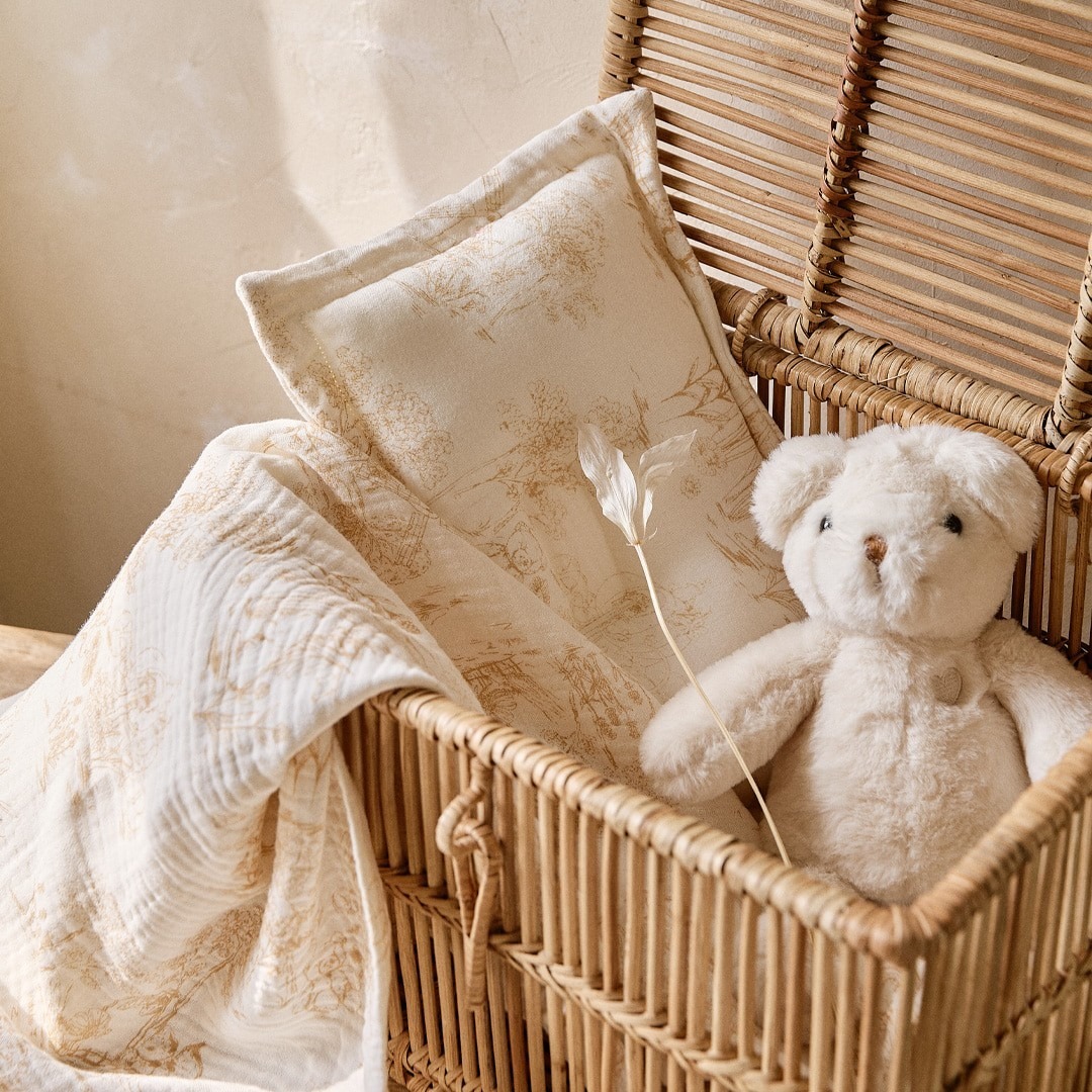 DTD浪漫茹伊印花系列-莫代爾3重紗方形軟枕