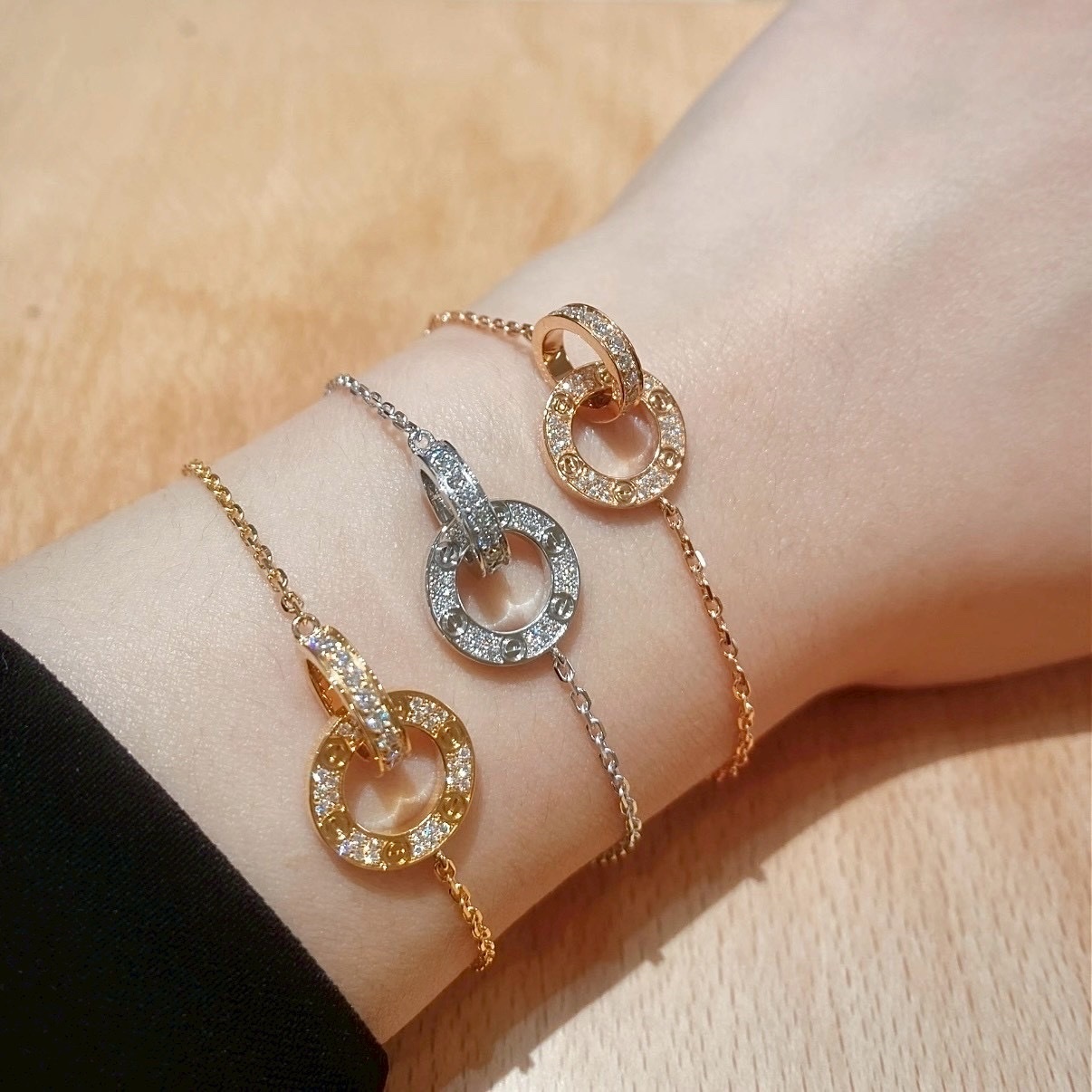 18k”ct love 滿天星鑽釘雙環雙面相扣’滿鑽高奢定製手鍊