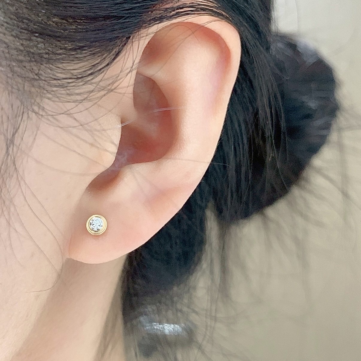 18k ct飛碟單鑽”personalized高奢定製耳釘