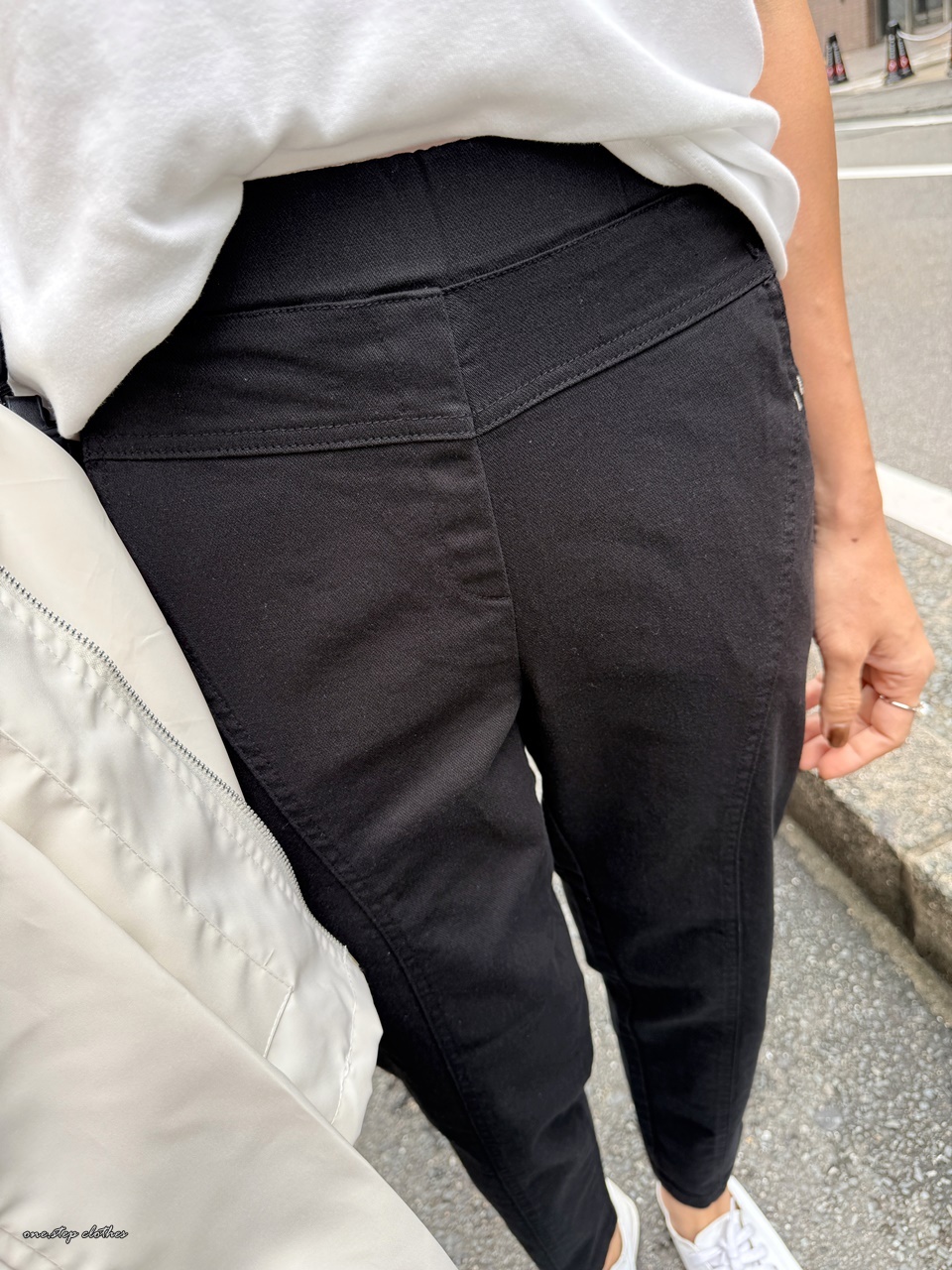 正韓舒適鬆緊車線修身百搭黑褲