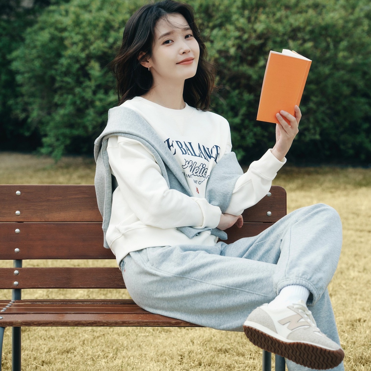 NEW BALANCE 471 NB 奶油沙 奶茶色 米色 IU 李知恩同款 男女鞋 U471KAA / 調貨