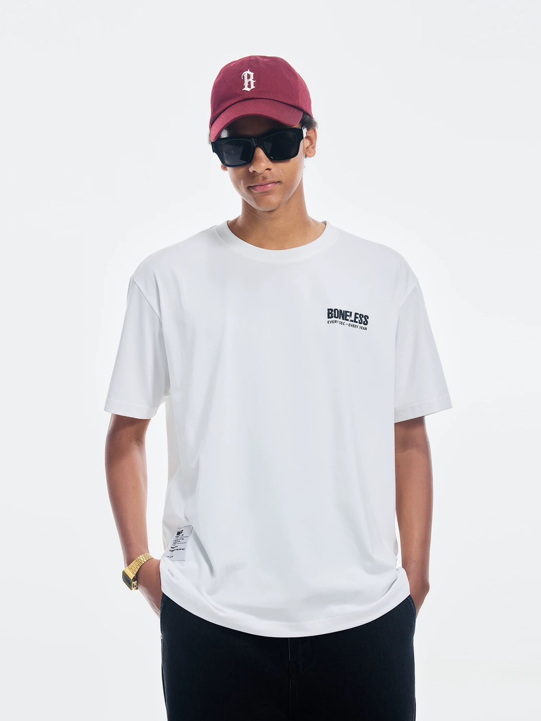 BONELESS 做舊 品牌字體排版 短袖
