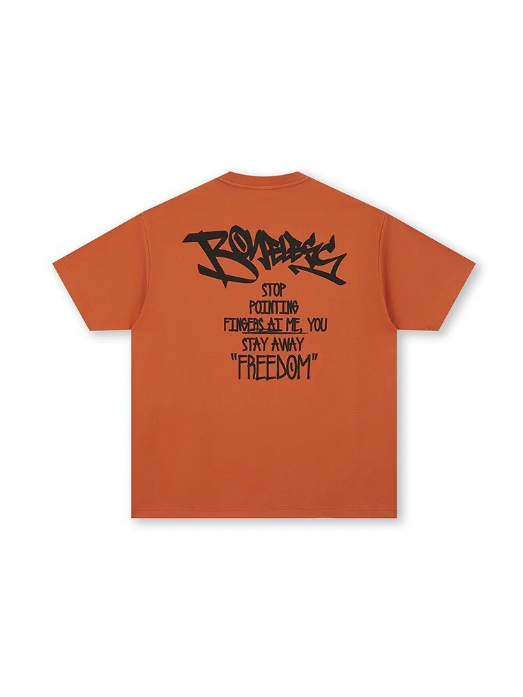 BONELESS 塗鴉字體短袖