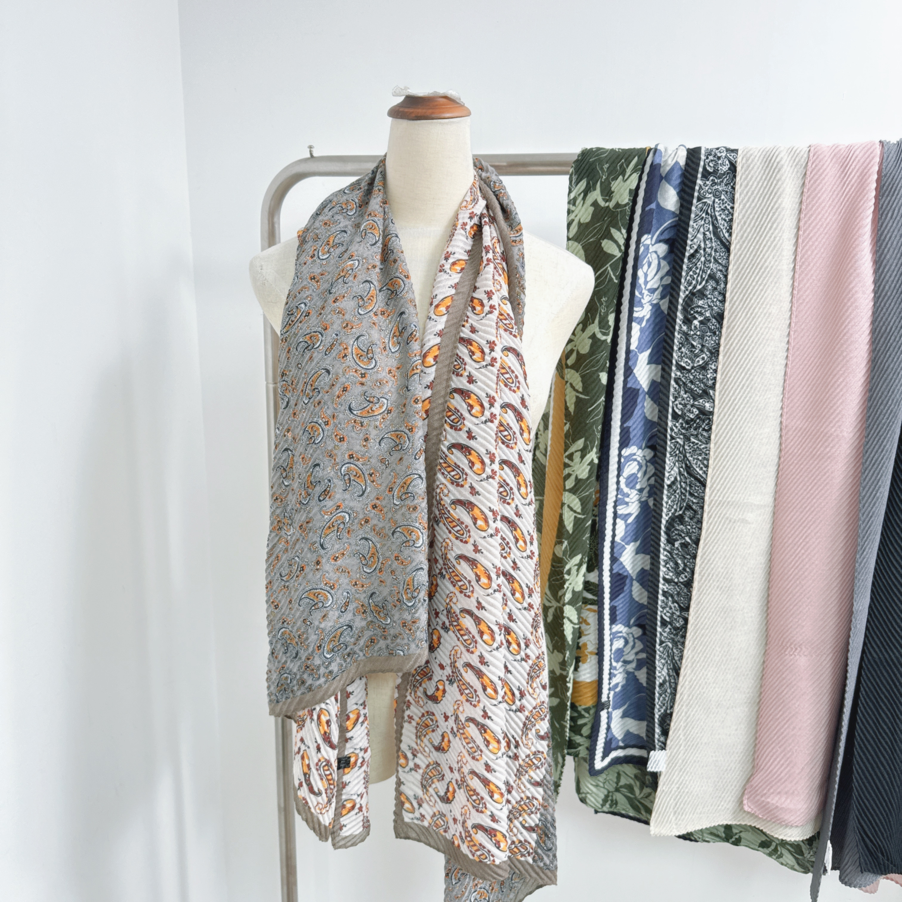 斜壓紋圍巾 (A17-A18, A20-A21, A23-A26)