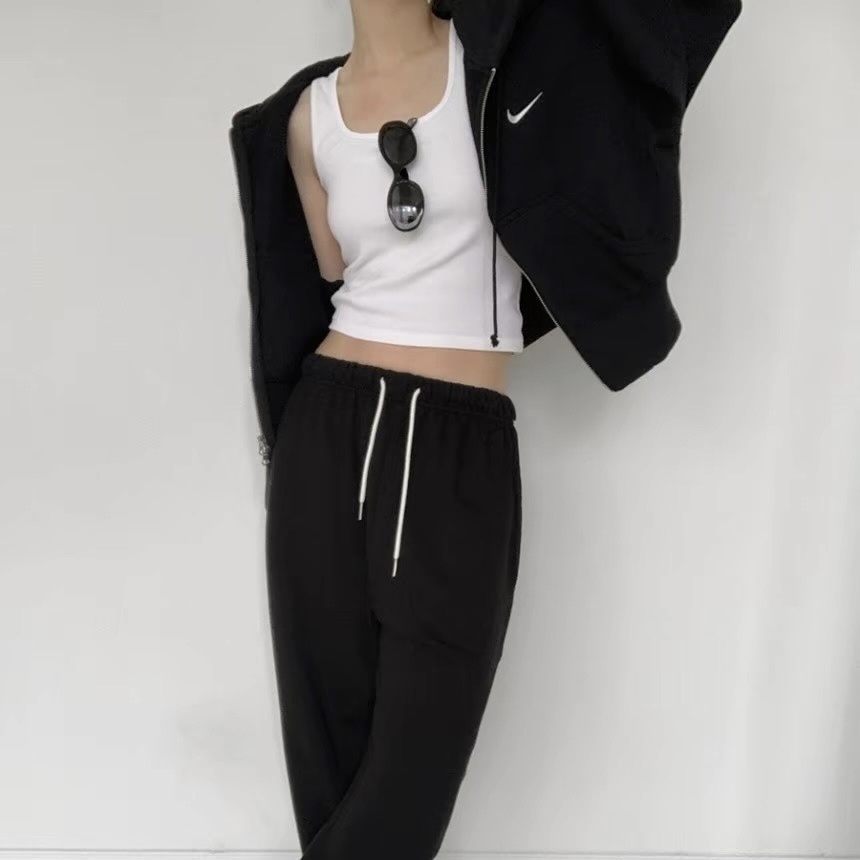 🫶🏻超顯瘦🫶🏻 Nike Sportswear Phoenix 刷毛布 女款 寬鬆短版連帽外套 雙拉鍊 黑白兩色