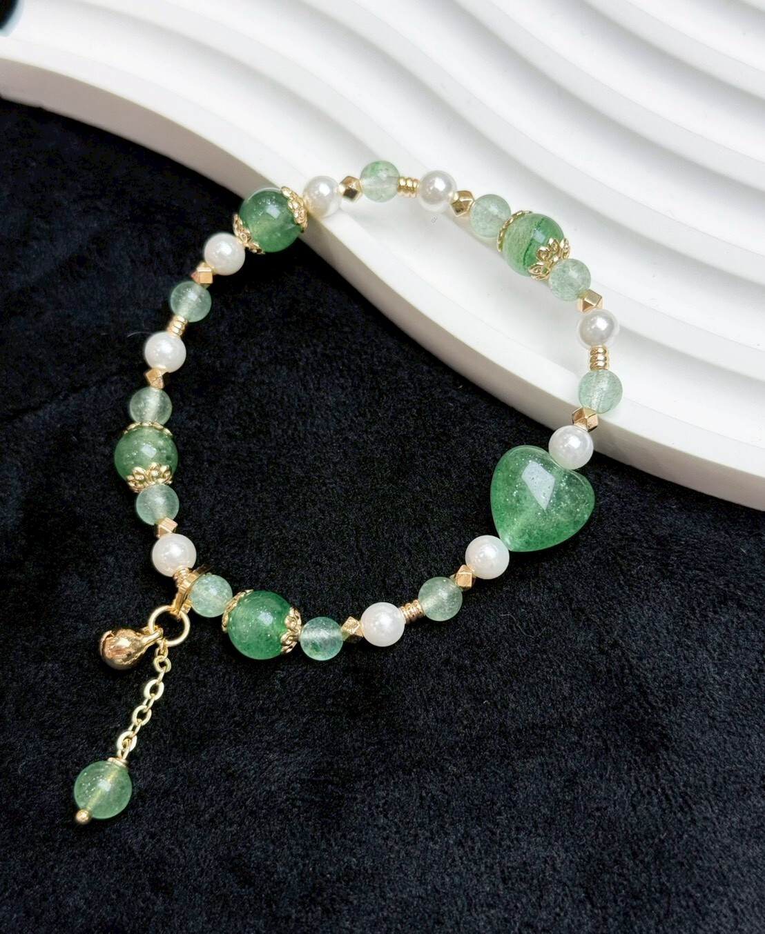 愛心綠草莓水晶手鍊