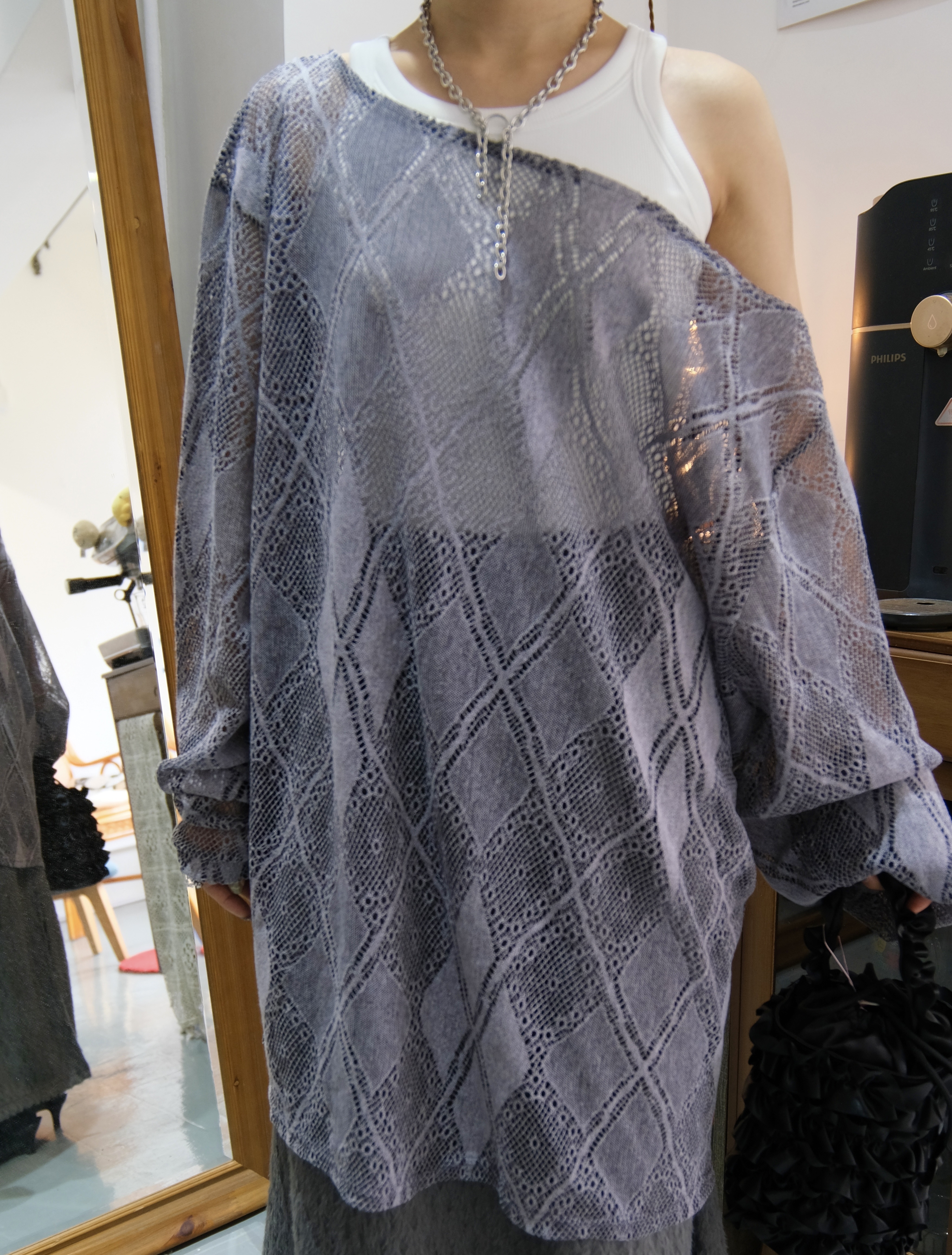 低調菱格紋針織Oversize top