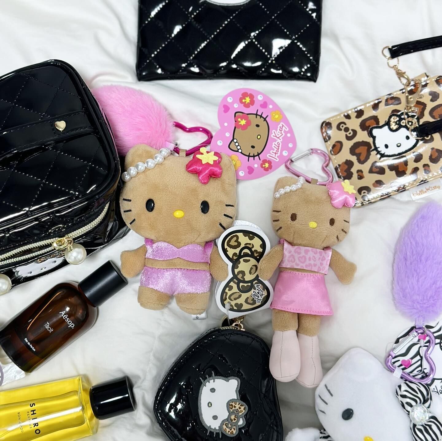 Sanrio 日本限定 夏威夷 曬黑 長腿 Hello Kitty 渡假風 凱蒂貓 三麗鷗 吊飾 鑰匙圈