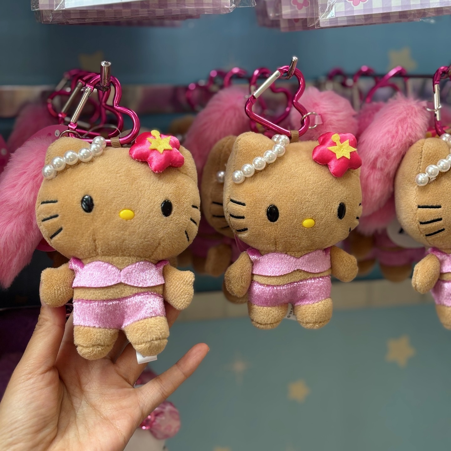 Sanrio 日本限定 夏威夷 曬黑 長腿 Hello Kitty 渡假風 凱蒂貓 三麗鷗 吊飾 鑰匙圈