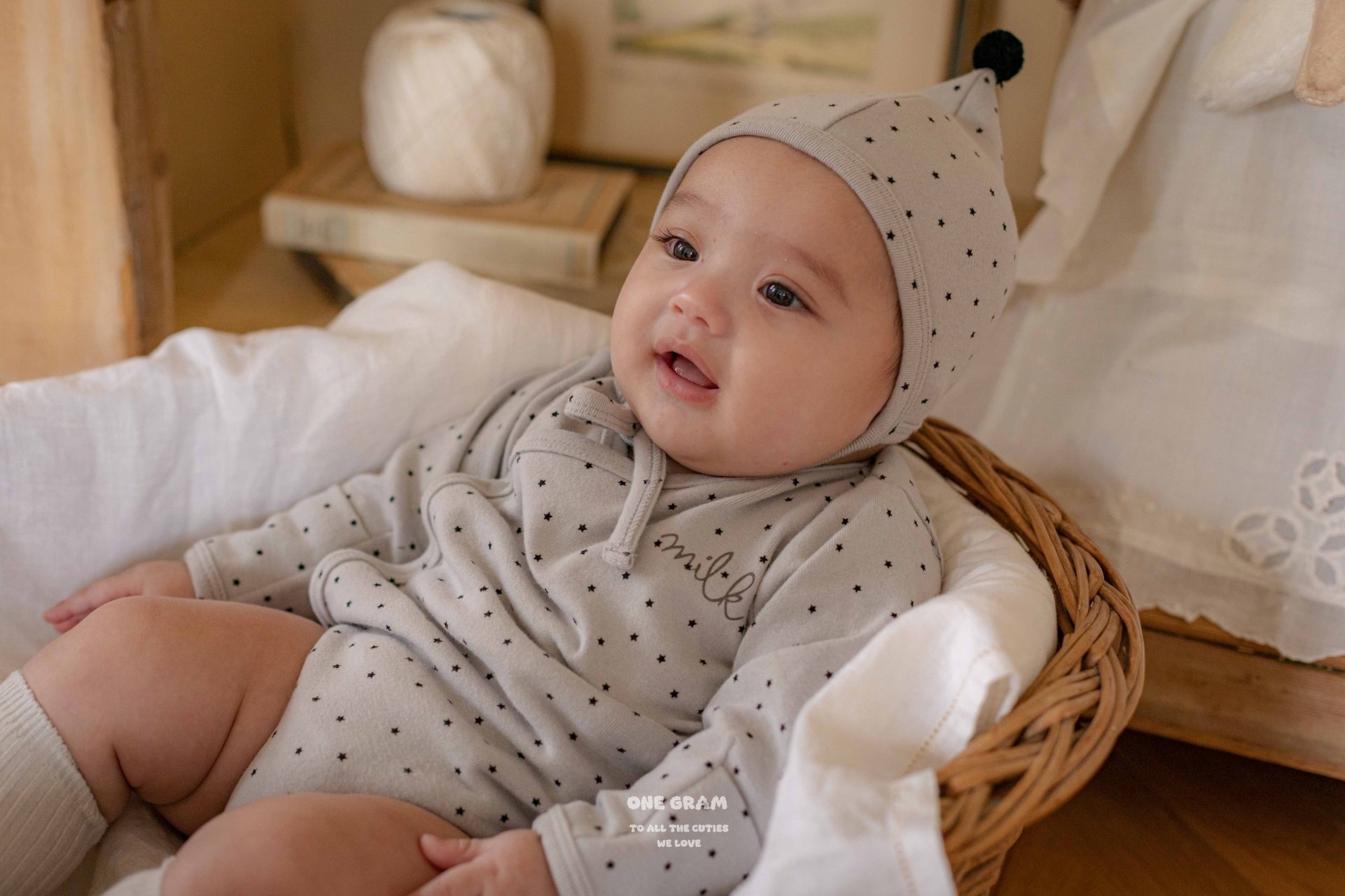One Gram Milk Newborn Suit（With Bonnet&Bib）