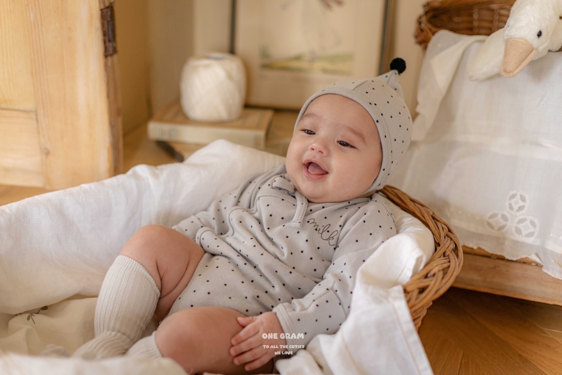 One Gram Milk Newborn Suit（With Bonnet&Bib）