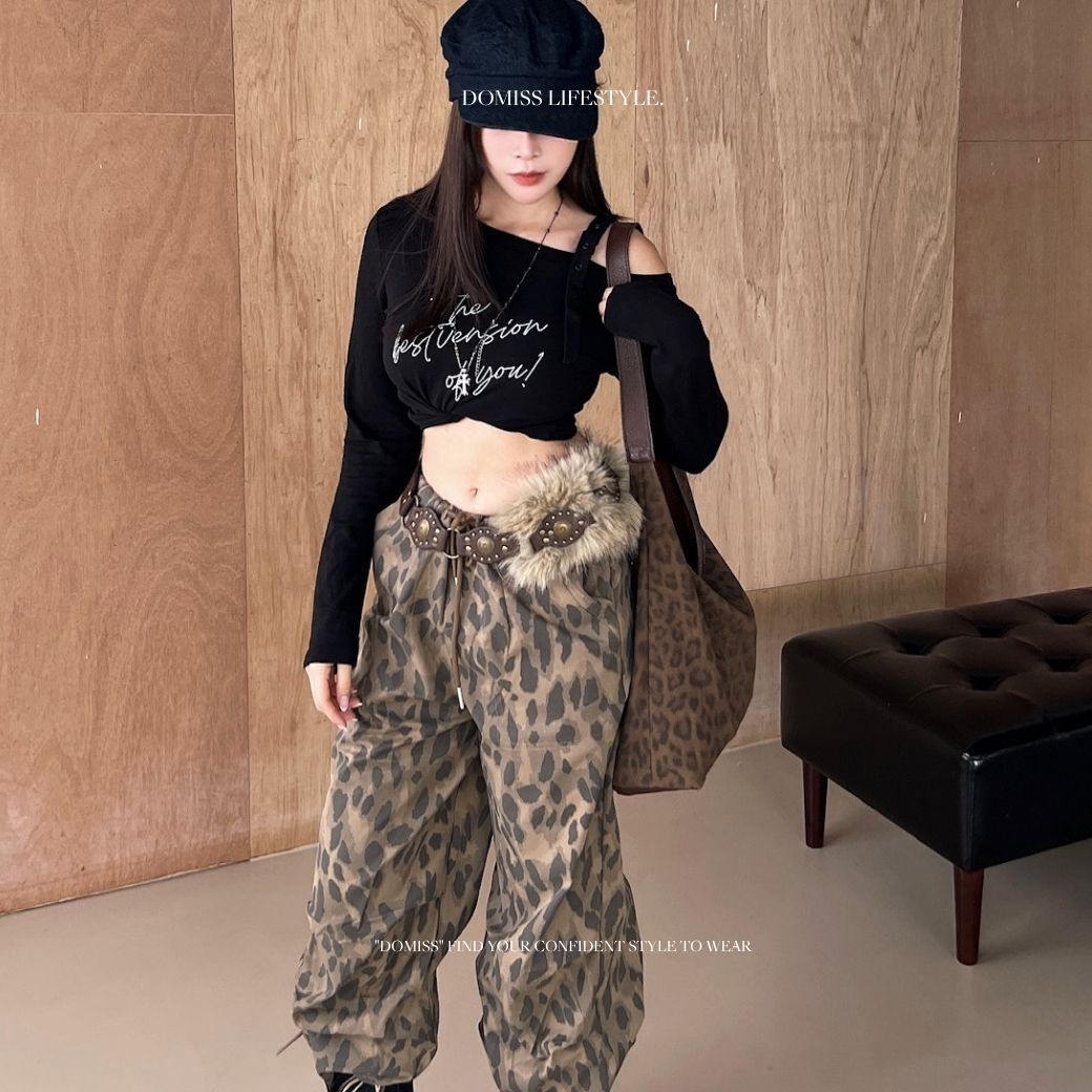 【設計感印花長T】DOMISS斜肩長袖上衣 寬鬆上衣-4色(現貨)