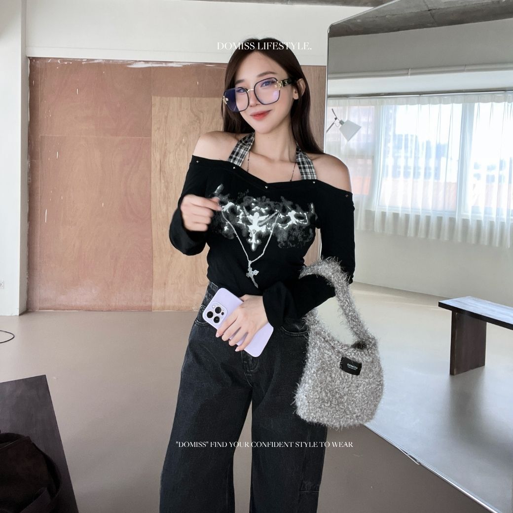 【暗黑拼接開肩】DOMISS辣感一字領上衣-2色 設計感鎖骨領 長袖上衣(現+預)