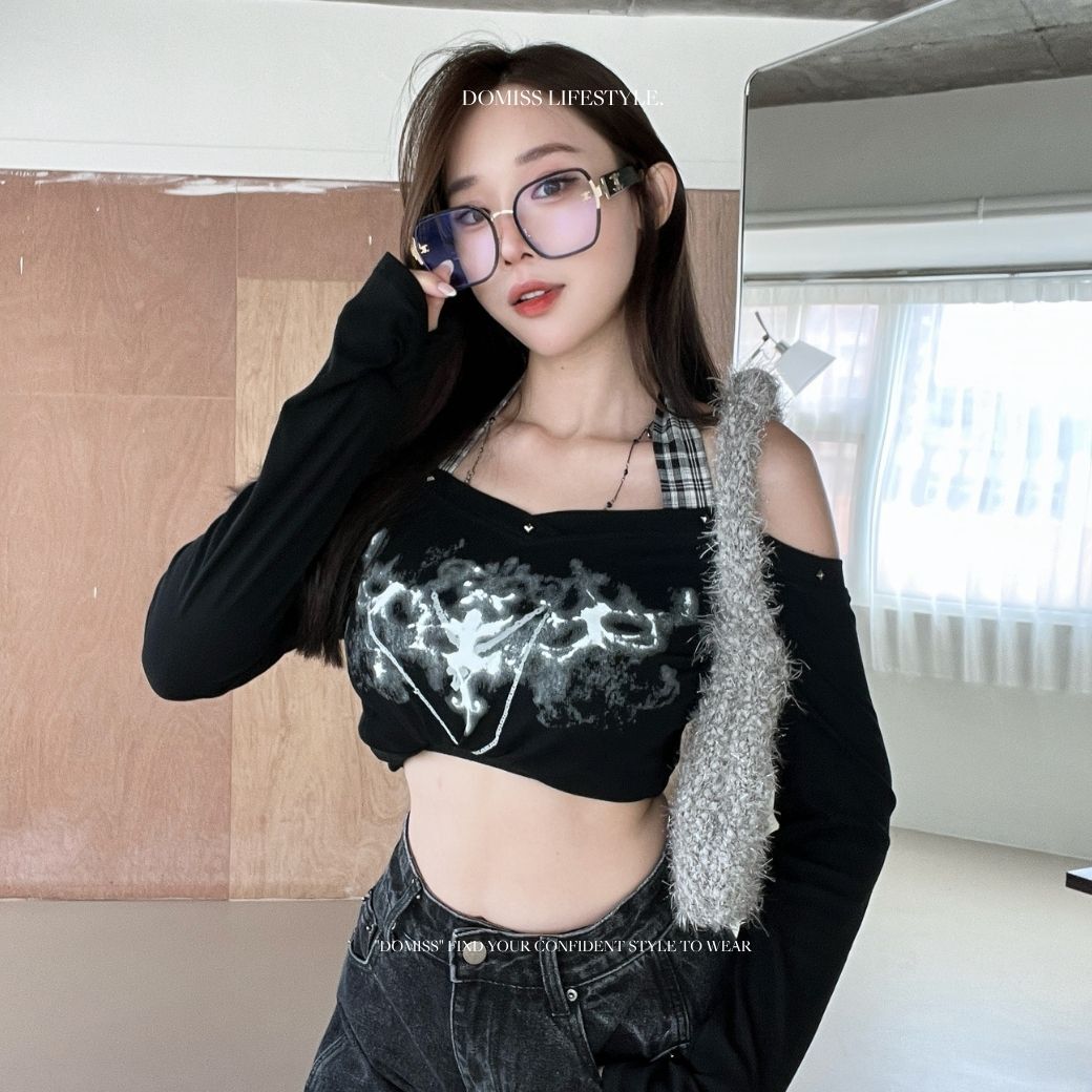 【暗黑拼接開肩】DOMISS辣感一字領上衣-2色 設計感鎖骨領 長袖上衣(現+預)