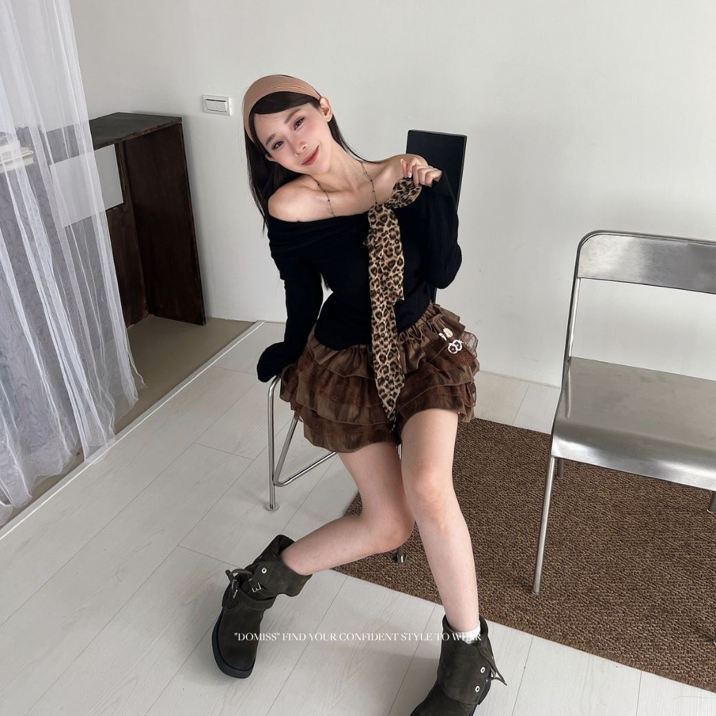 【法式甜辣】DOMISS豹紋絲巾露肩上衣 針織上衣 慵懶設計 秋冬氣質百搭上衣-3色(現貨)