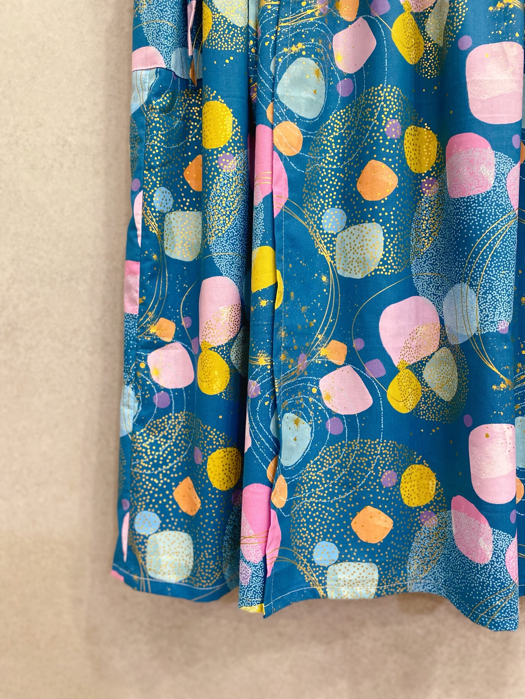 藍綠燙金圈圈 背心長罩衫洋裝