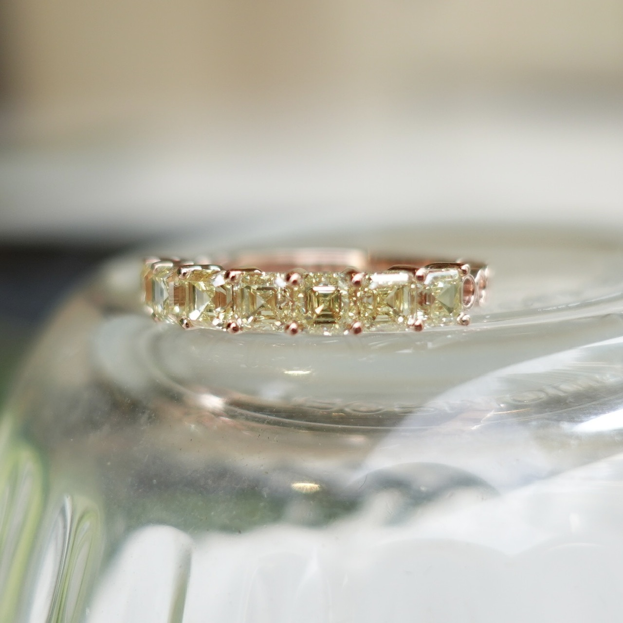 18K玫瑰金彩黃鑽排戒 - Asscher cut