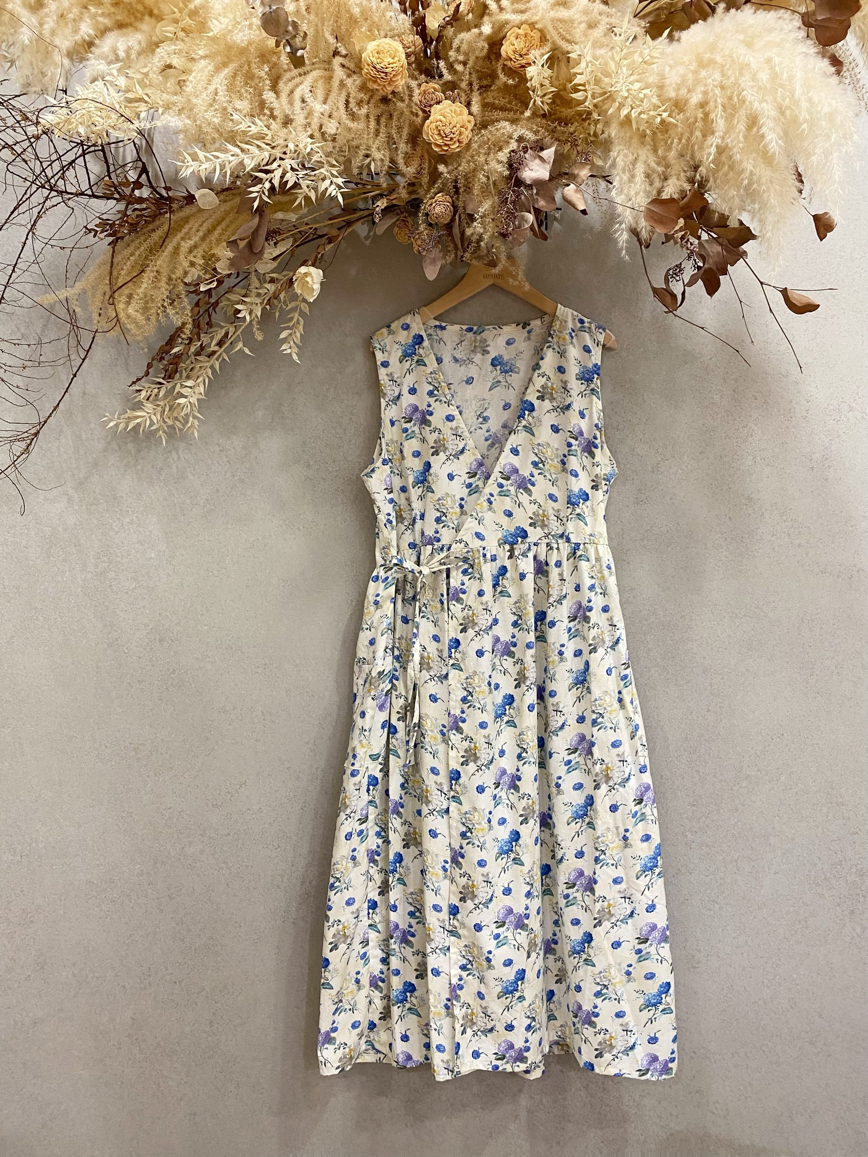 藍紫繡球白山茶 背心長罩衫洋裝