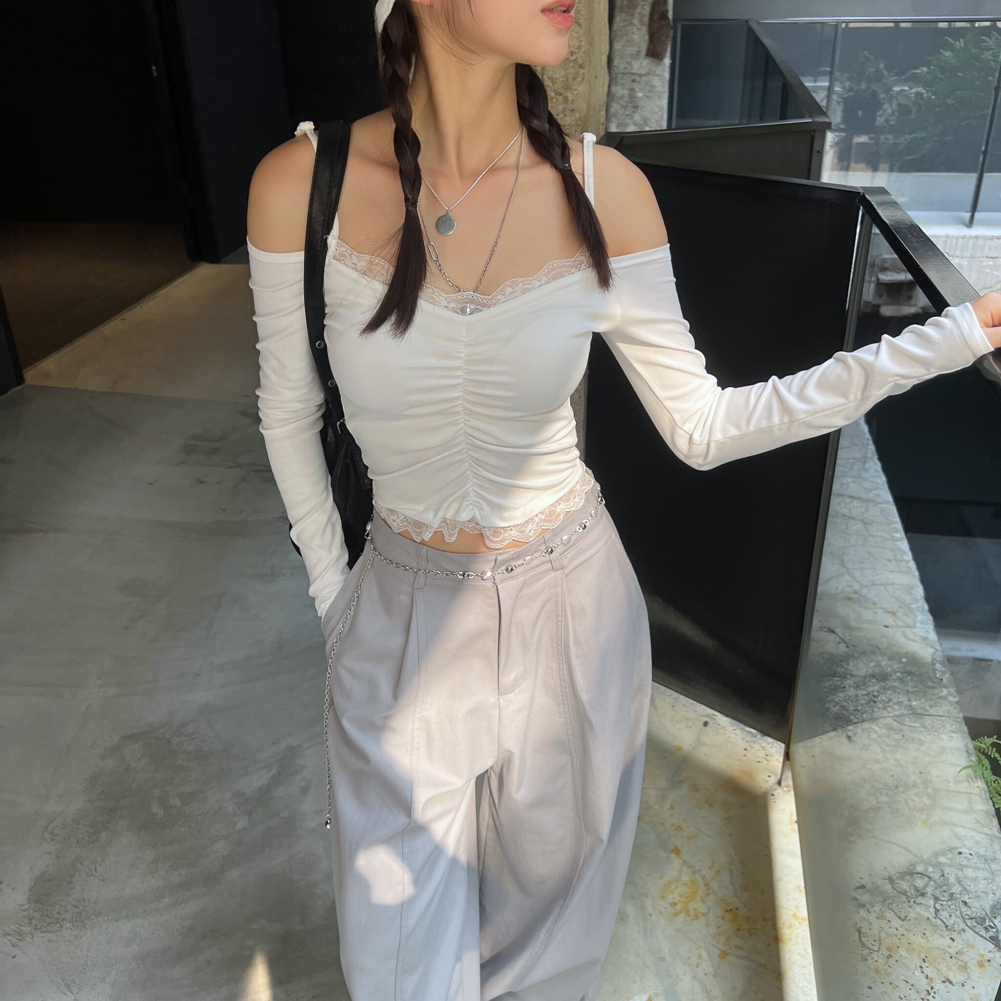 ISA_慾辣女友 (含胸墊)抓皺蕾絲一字領吊帶_59050