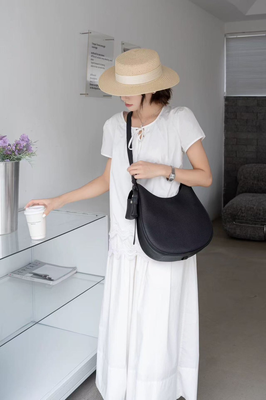 【2537-日系大容量彎月側背包】