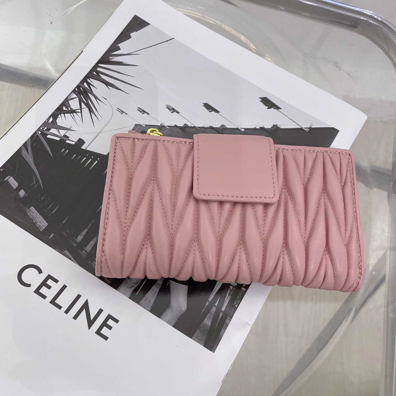 【2603- 山形紋羊皮書本式中夾】