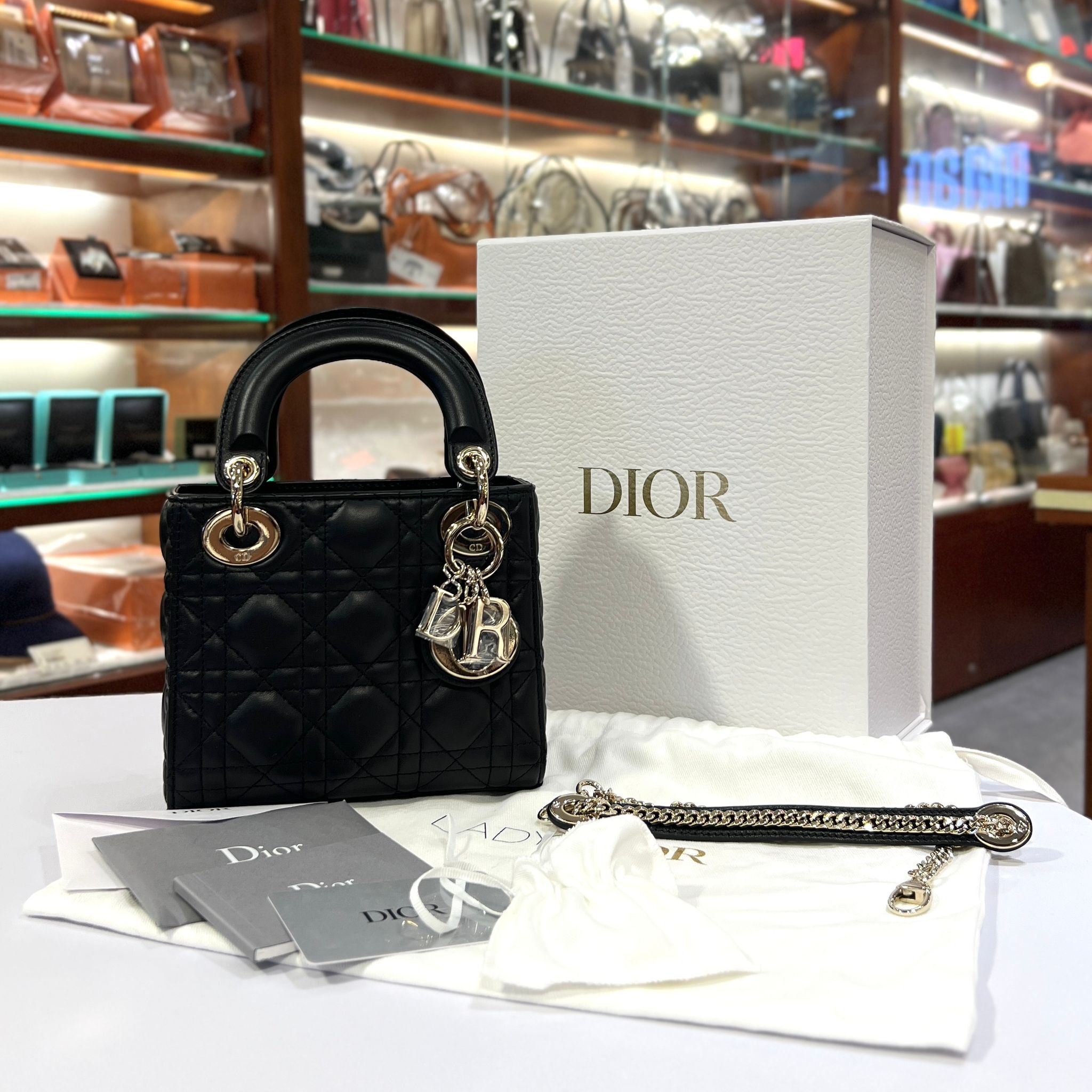 全新LADY DIOR MINI 斜揹/手挽袋 黑色羊皮金扣 三格 Mini Lady Dior Bag #兩年免費保養 #BRAND NEW #香榭站正品