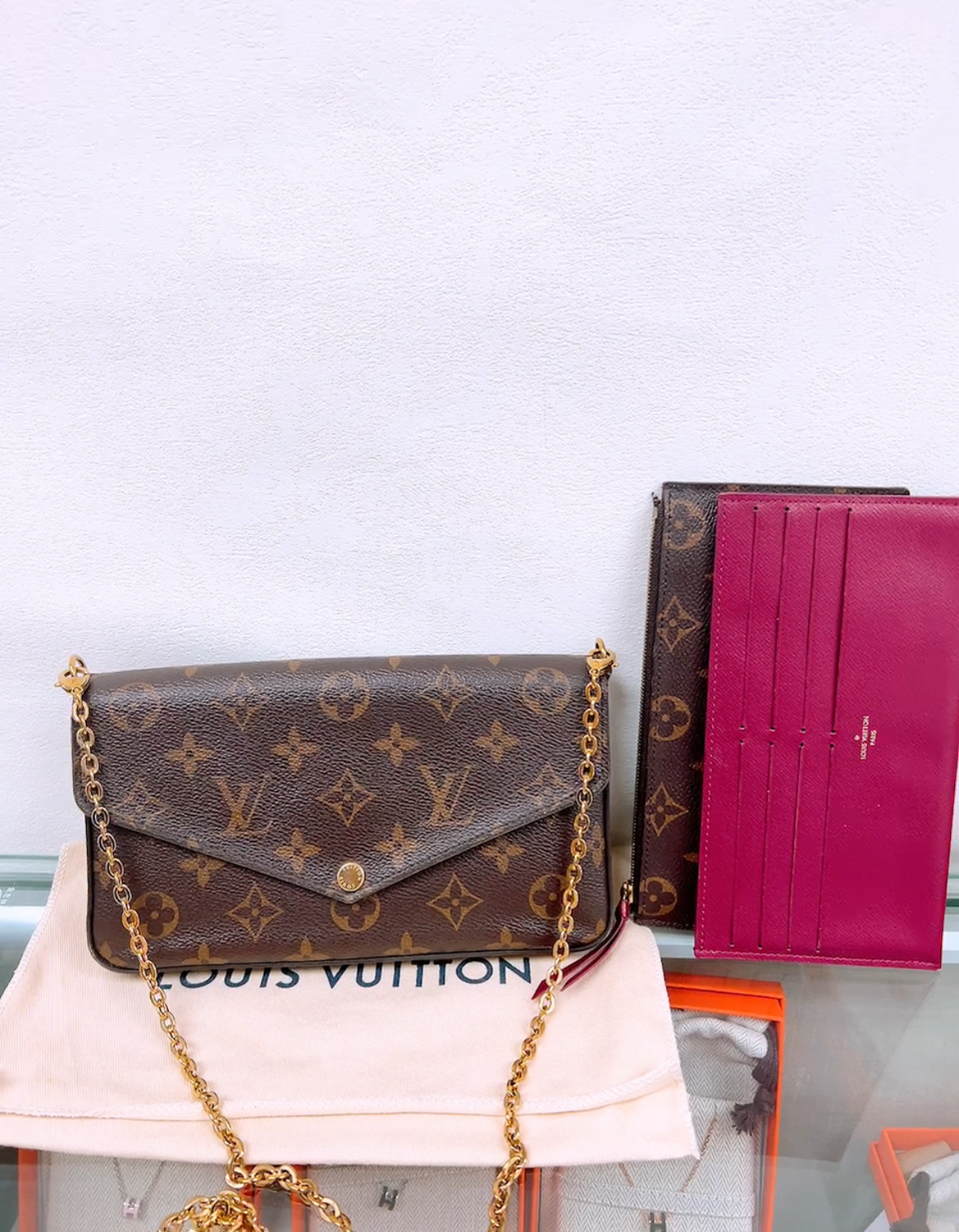Lv felicie woc/ wallet on chain