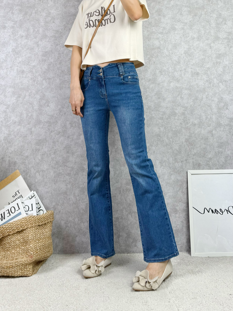 視覺系俐落、修身的顯瘦喇叭褲