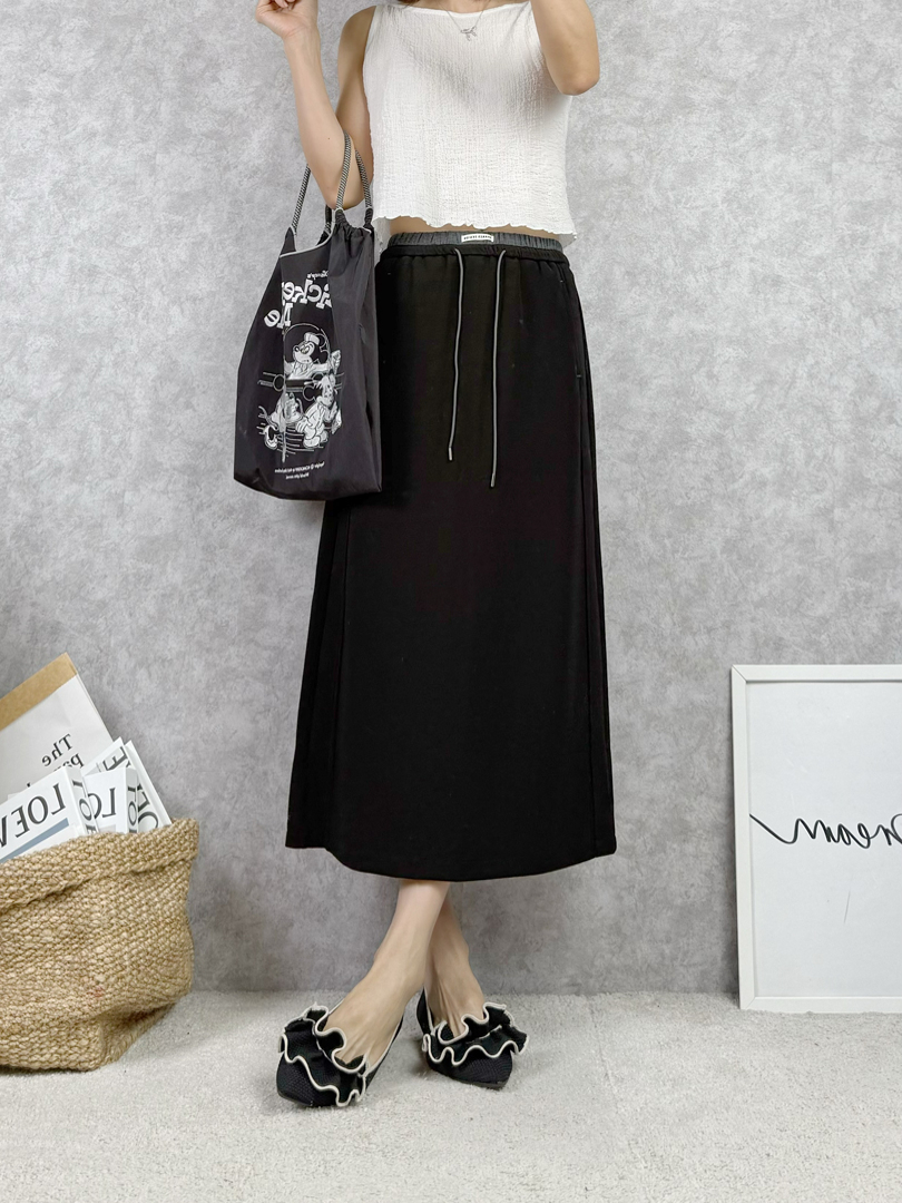 微A字版型☆自然修飾臀腿比例過膝裙