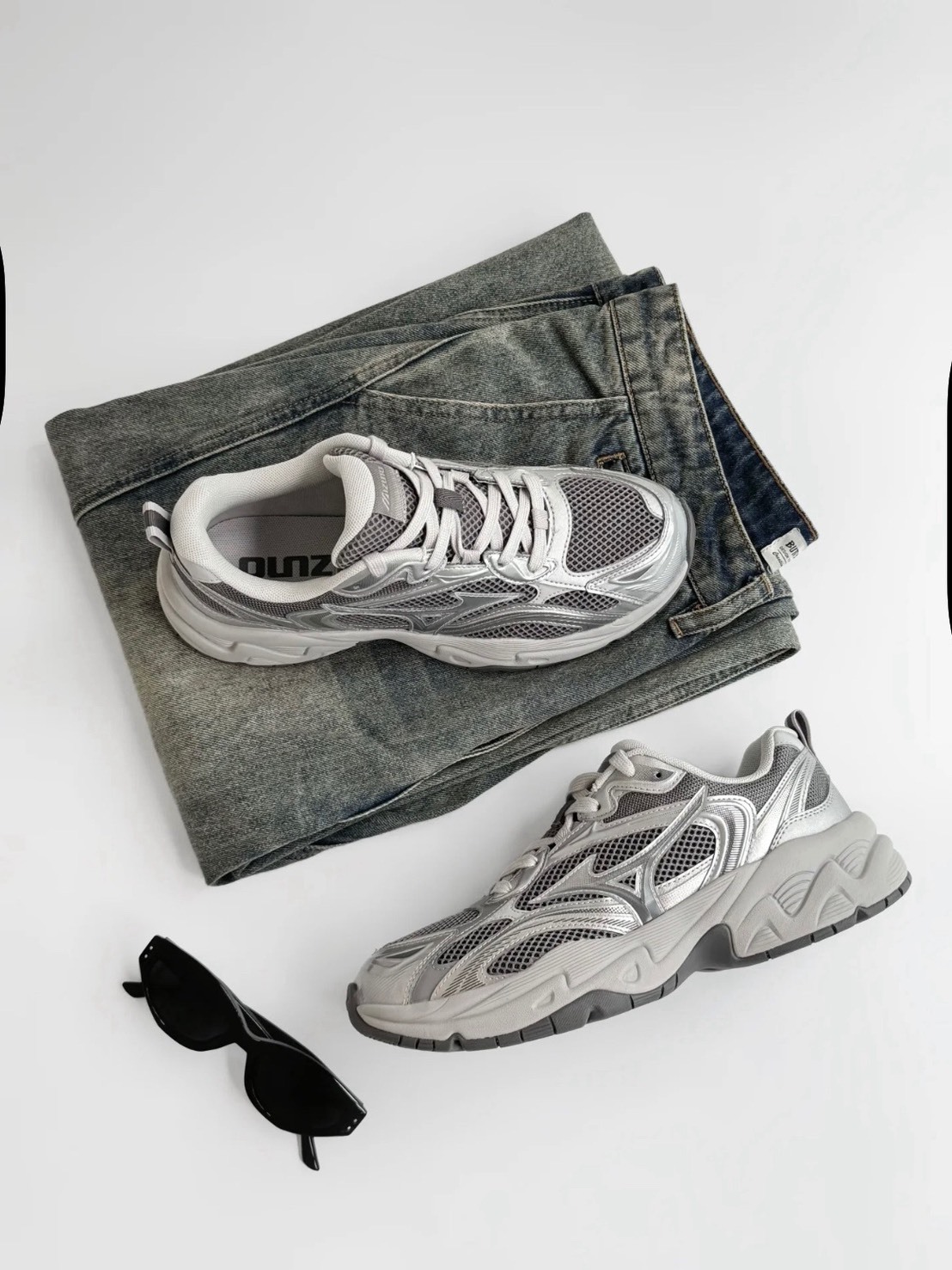 MIZUNO TRAINER 2K V2 灰銀 機能鞋