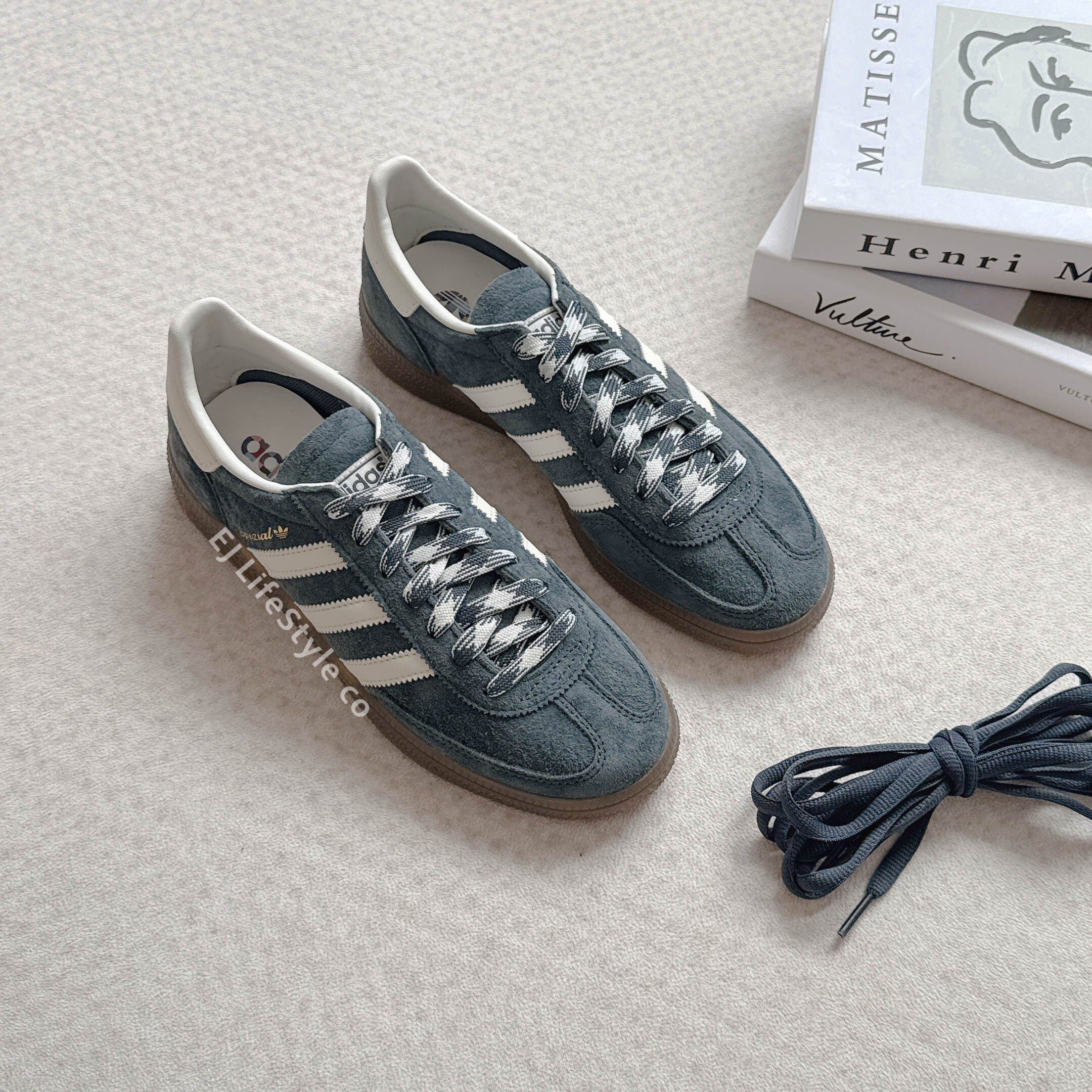 ADIDAS HANDBALL SPEZIAL 調色盤系列 霧霾藍灰 奶油白 米白 焦糖底 編織鞋帶 男女鞋 KI5942 / 調貨