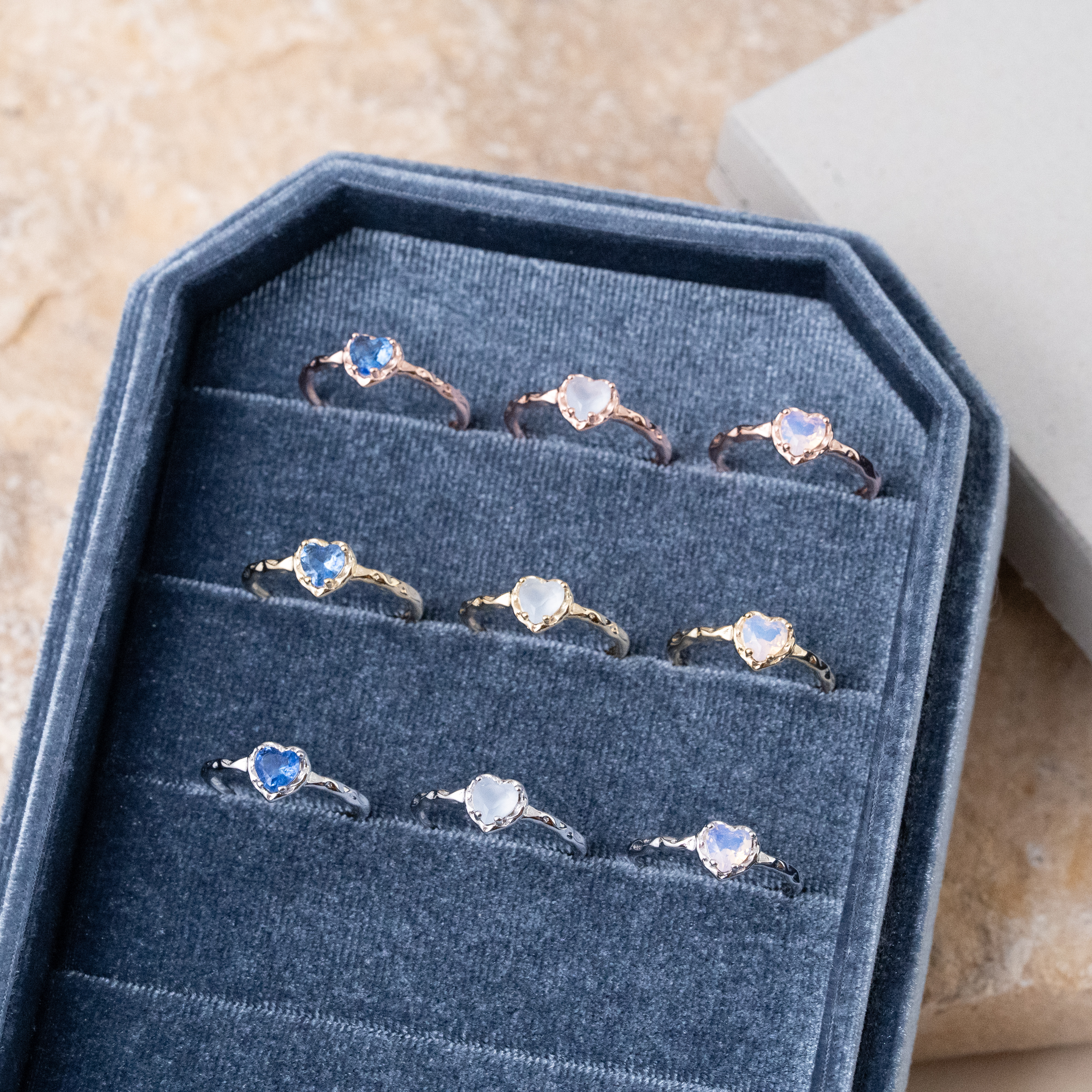 Svr21 (愛心鋯石開口戒指）