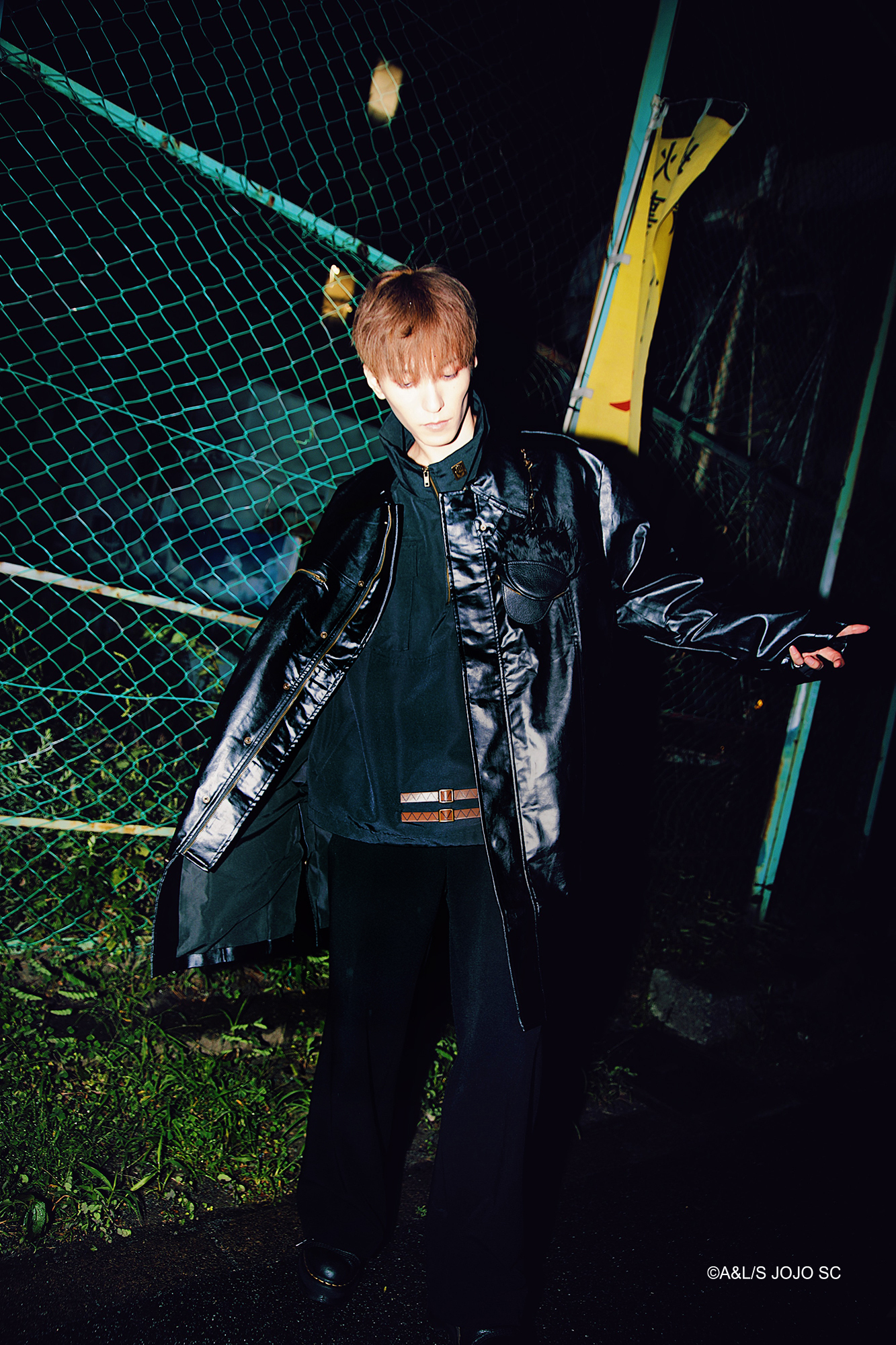 空條承太郎長版皮革外套附手帕