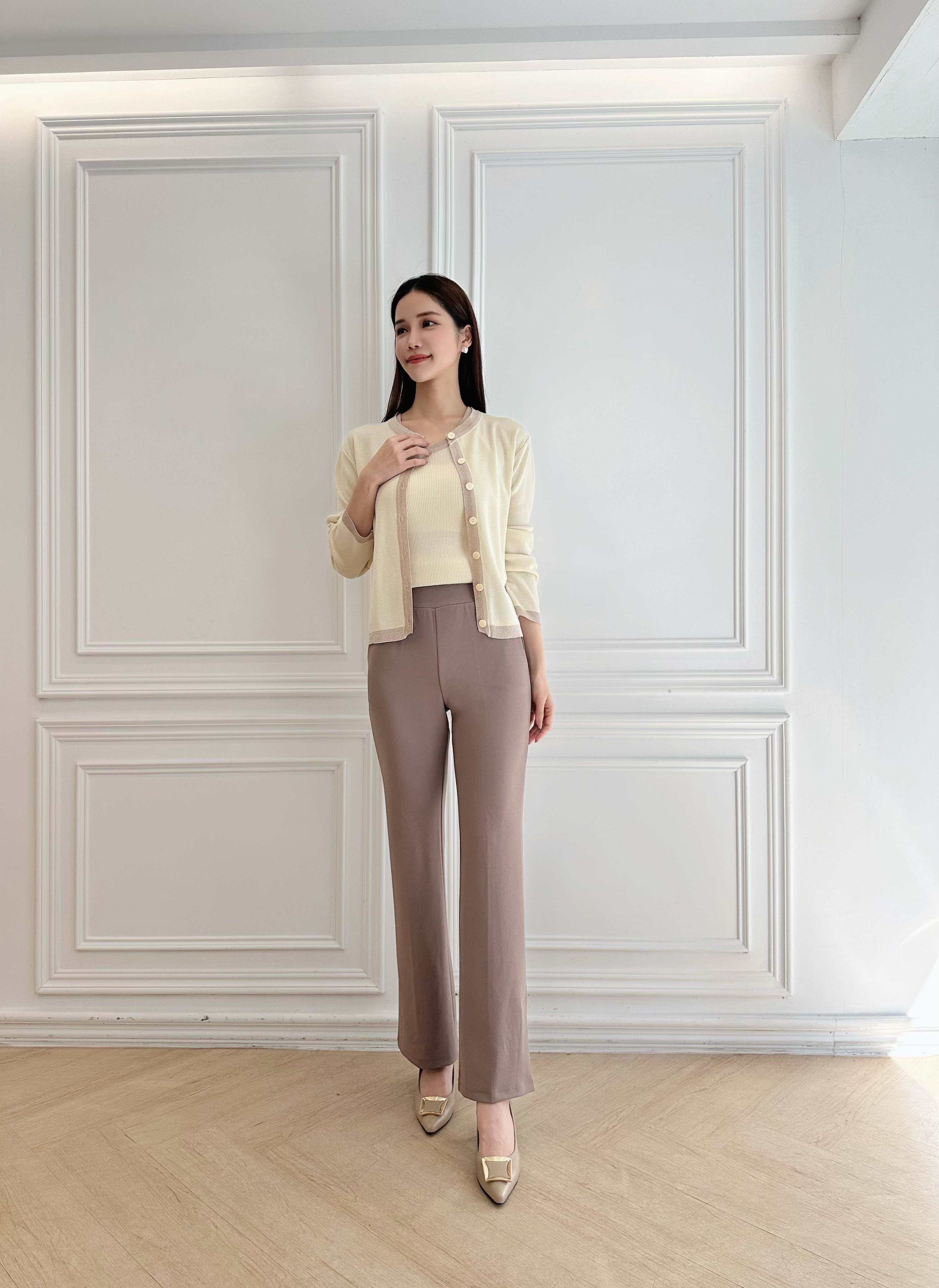 (極顯腿長!)下擺開衩彈性神褲