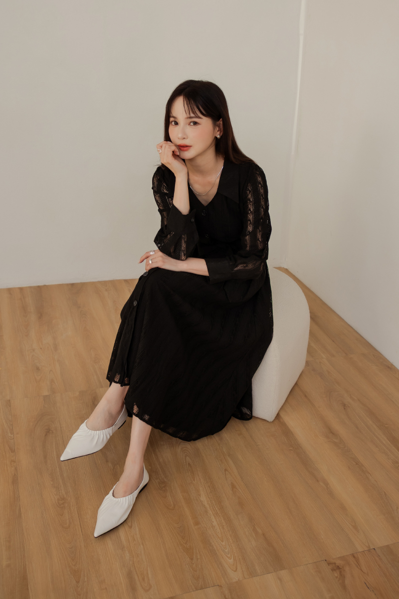 V領氣質緹花洋裝(附綁帶)