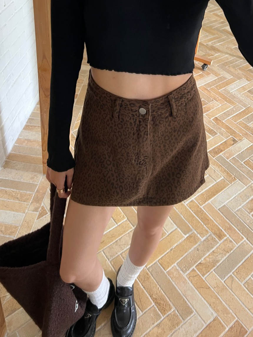 豹紋側開衩牛仔裙