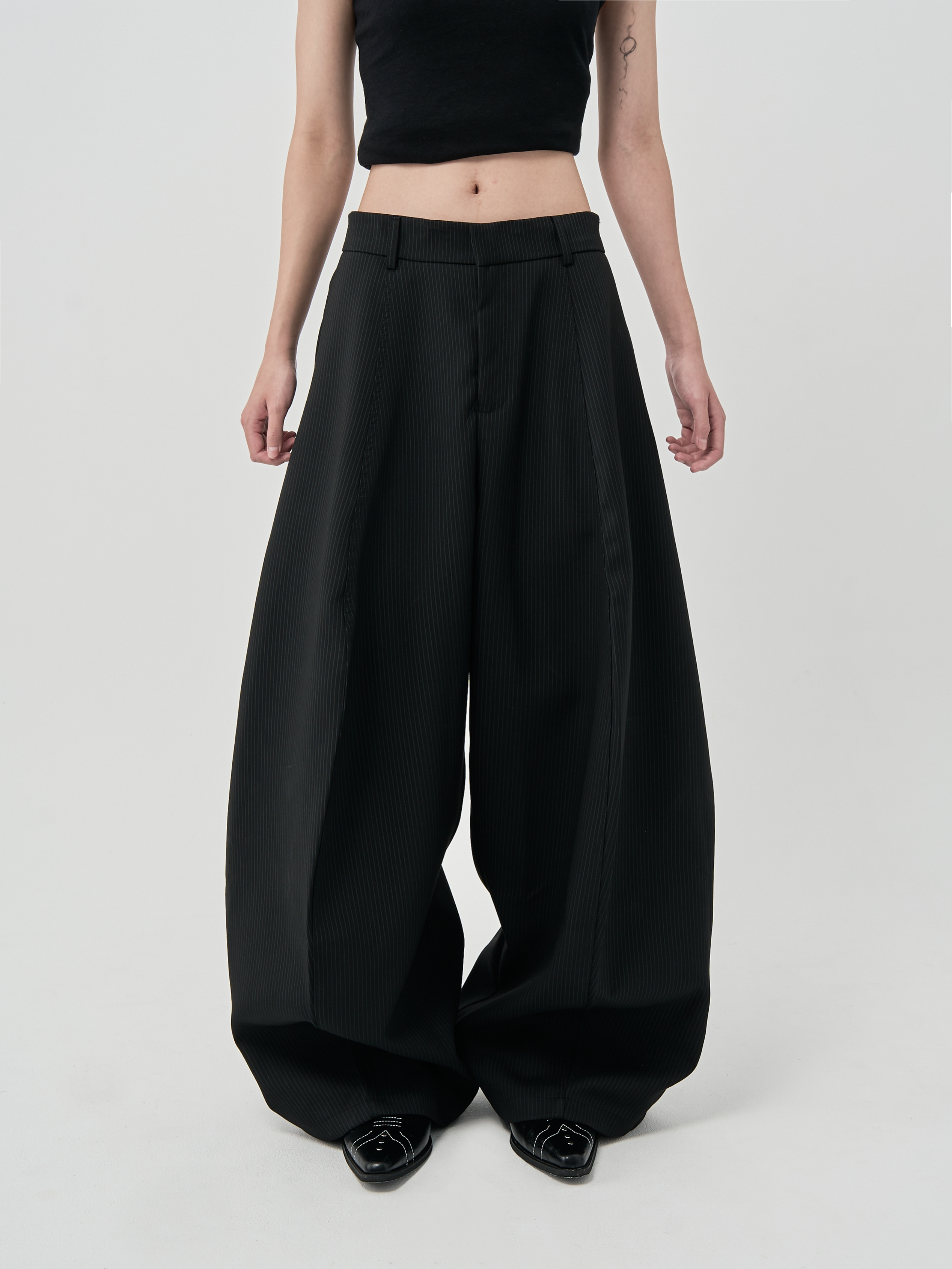 條紋前車立體抗皺西裝褲-黑