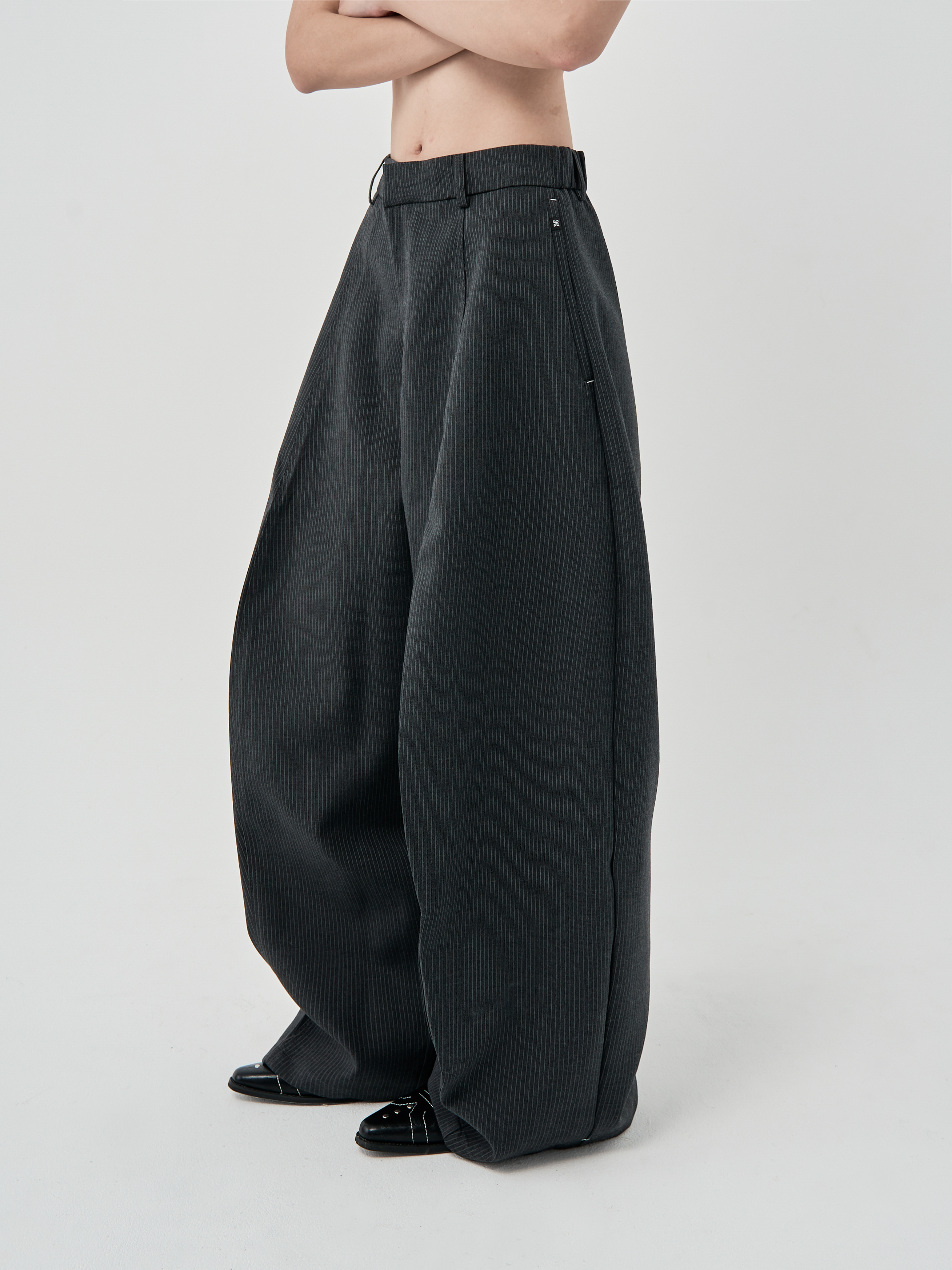 條紋前車立體抗皺西裝褲-灰