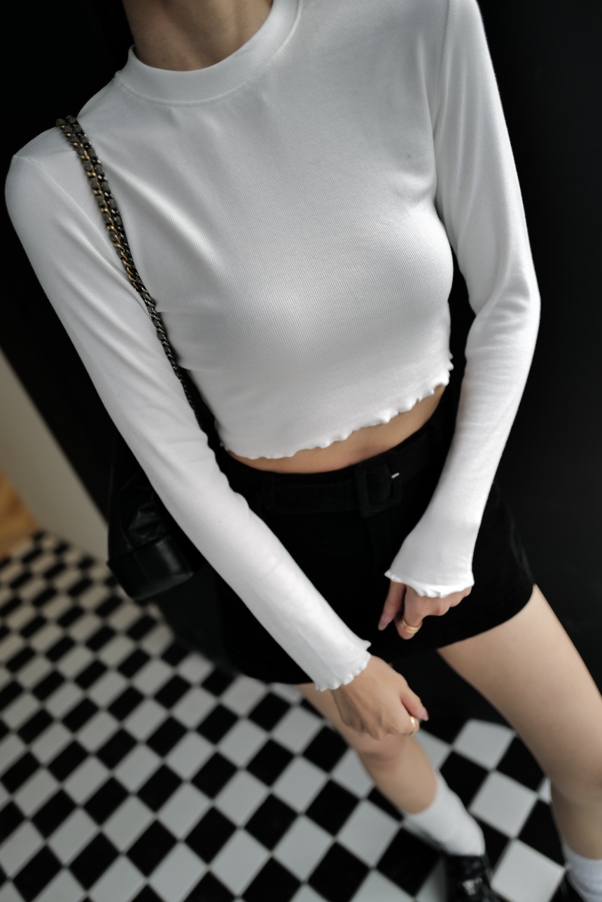 木耳邊短版上衣*4色