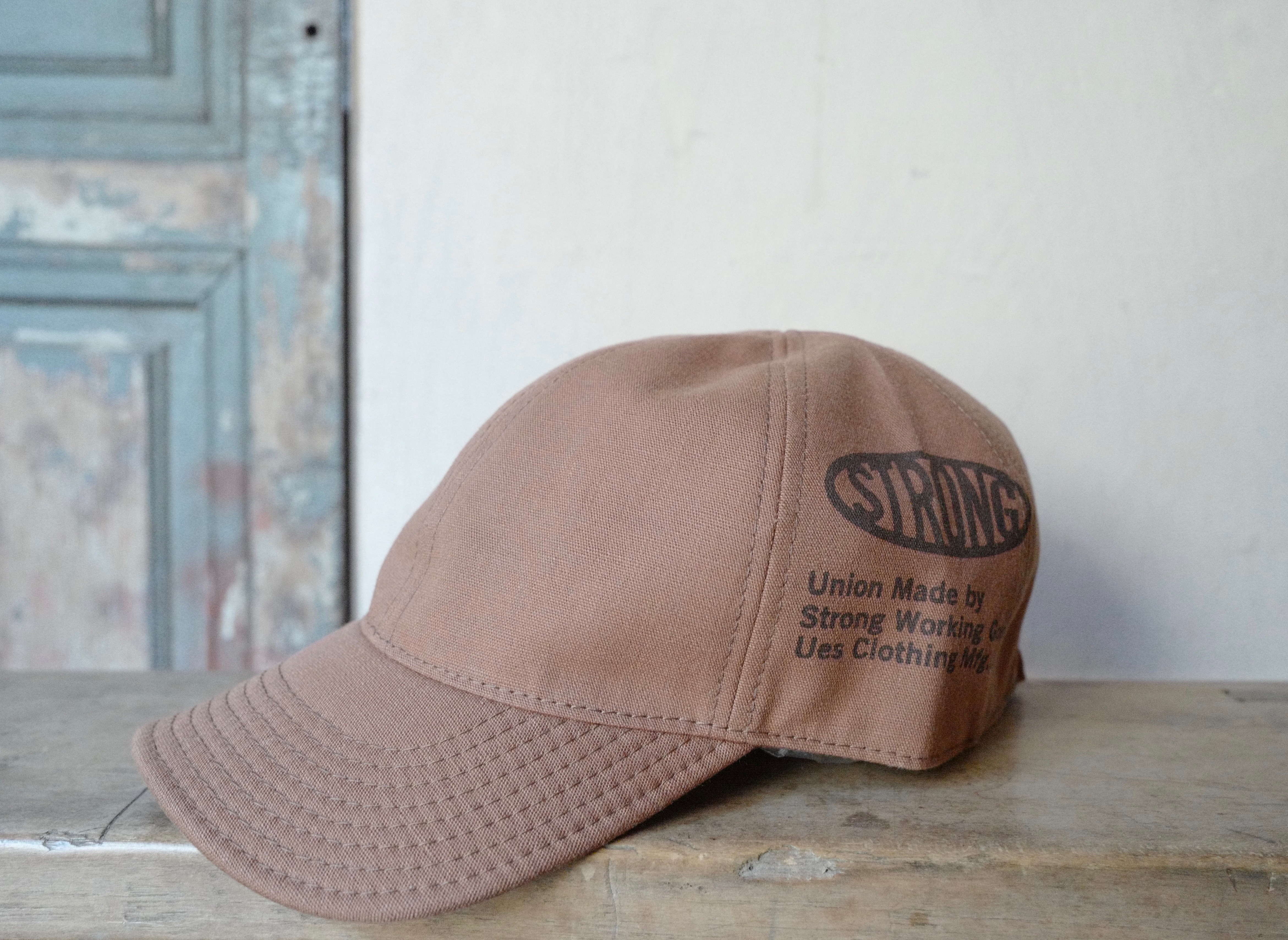 UES Printed Baseball Cap / STRONG Camel