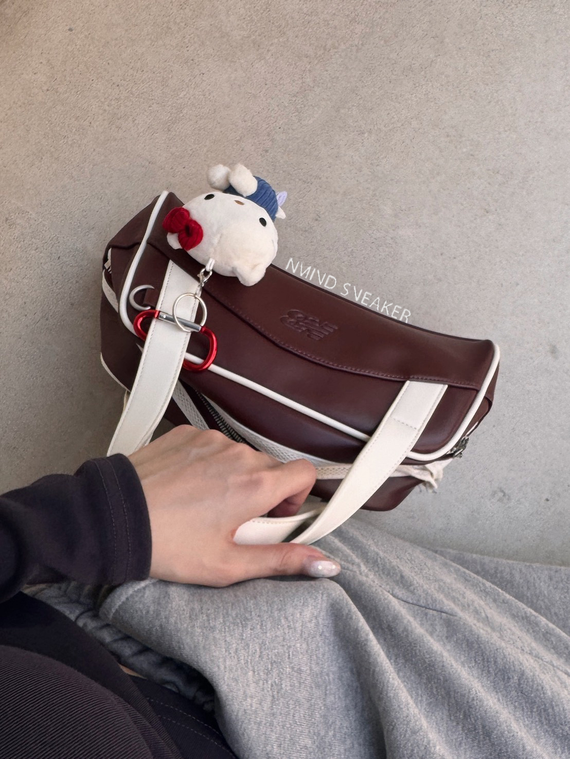 <快速出貨> #金冬天同款 New Balance 手提包