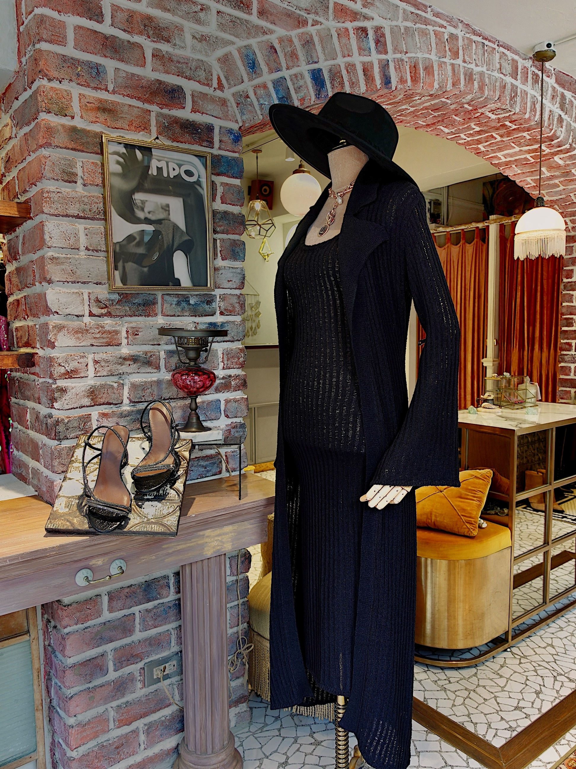 Cozy Vibe黑色簍空針織背心長洋裝+長罩衫套裝