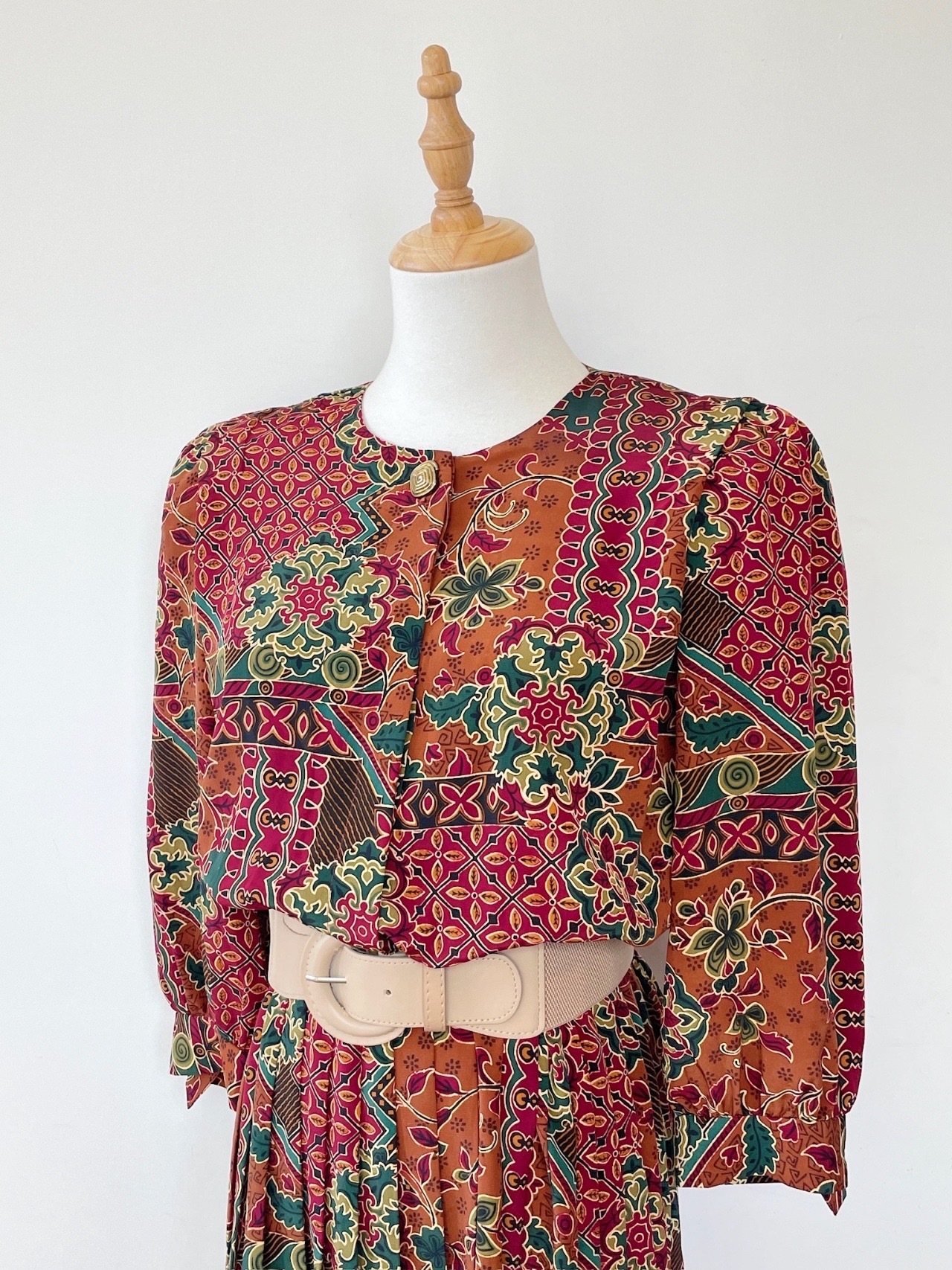 磗啡色民族圖騰中袖連身裙