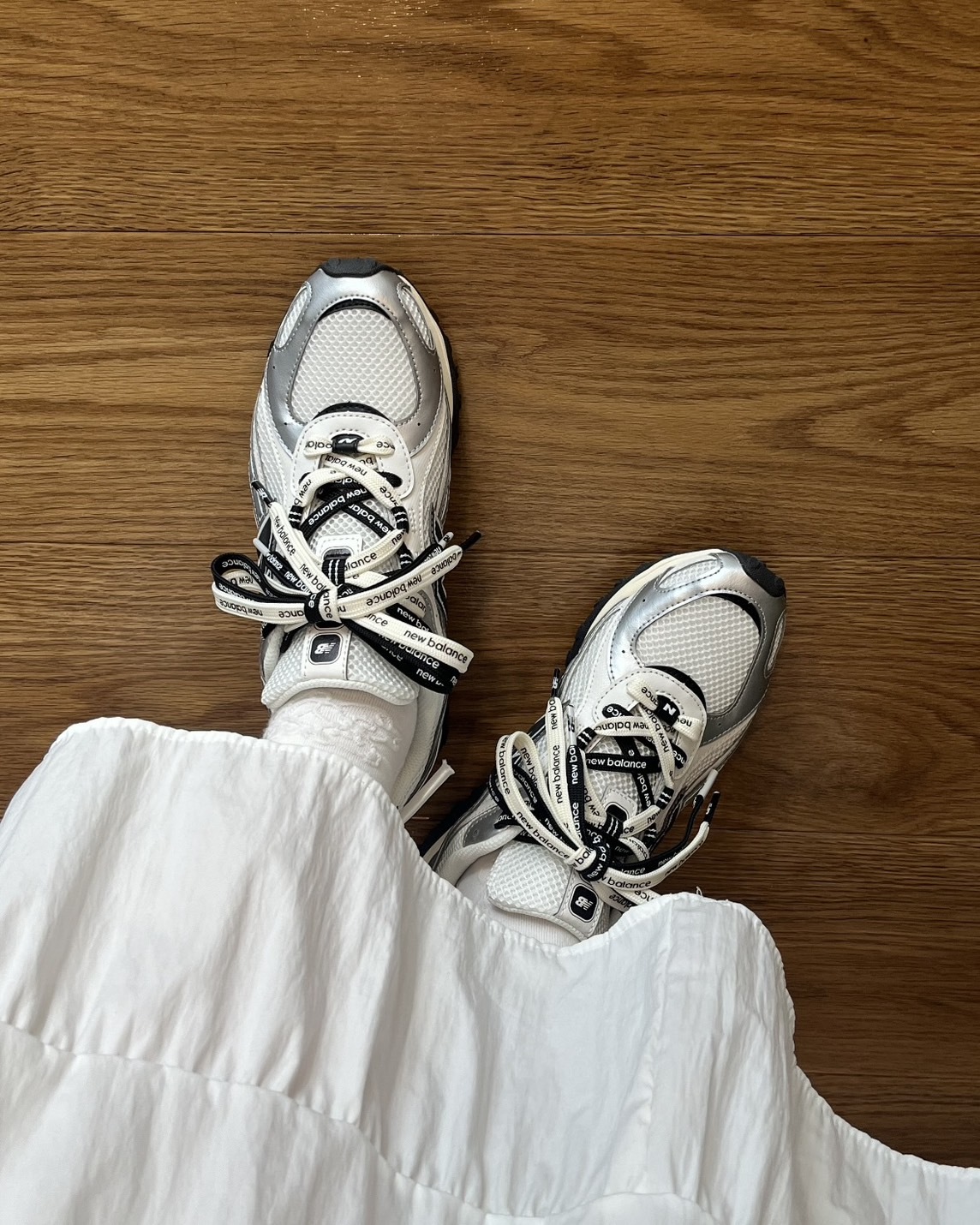 <章若楠 員瑛同款>New Balance NB 204L 網眼 透氣 復古 麂皮 薄底 銀黑